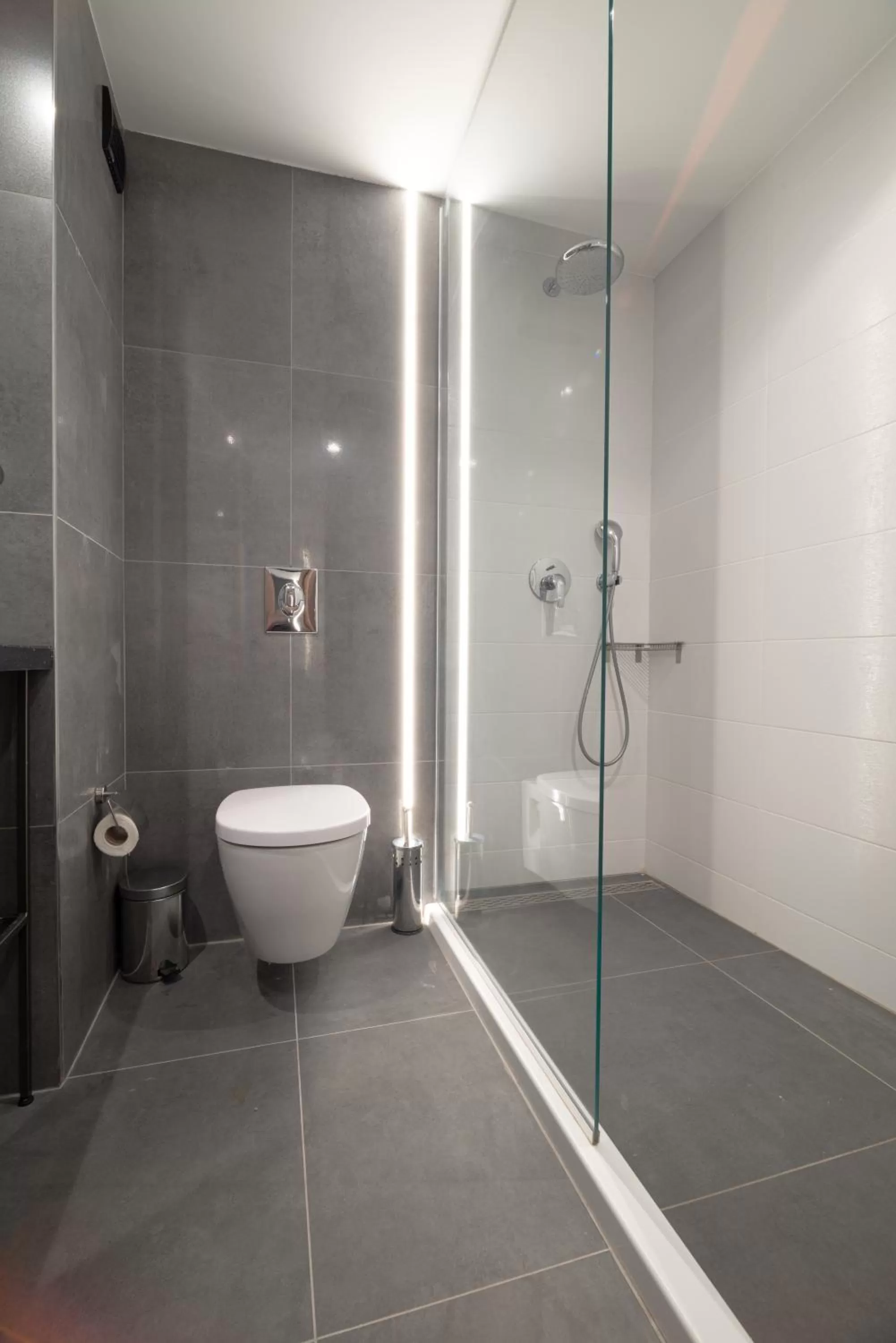 Shower in Vitosha Park Hotel - Free Indoor Pool & Parking