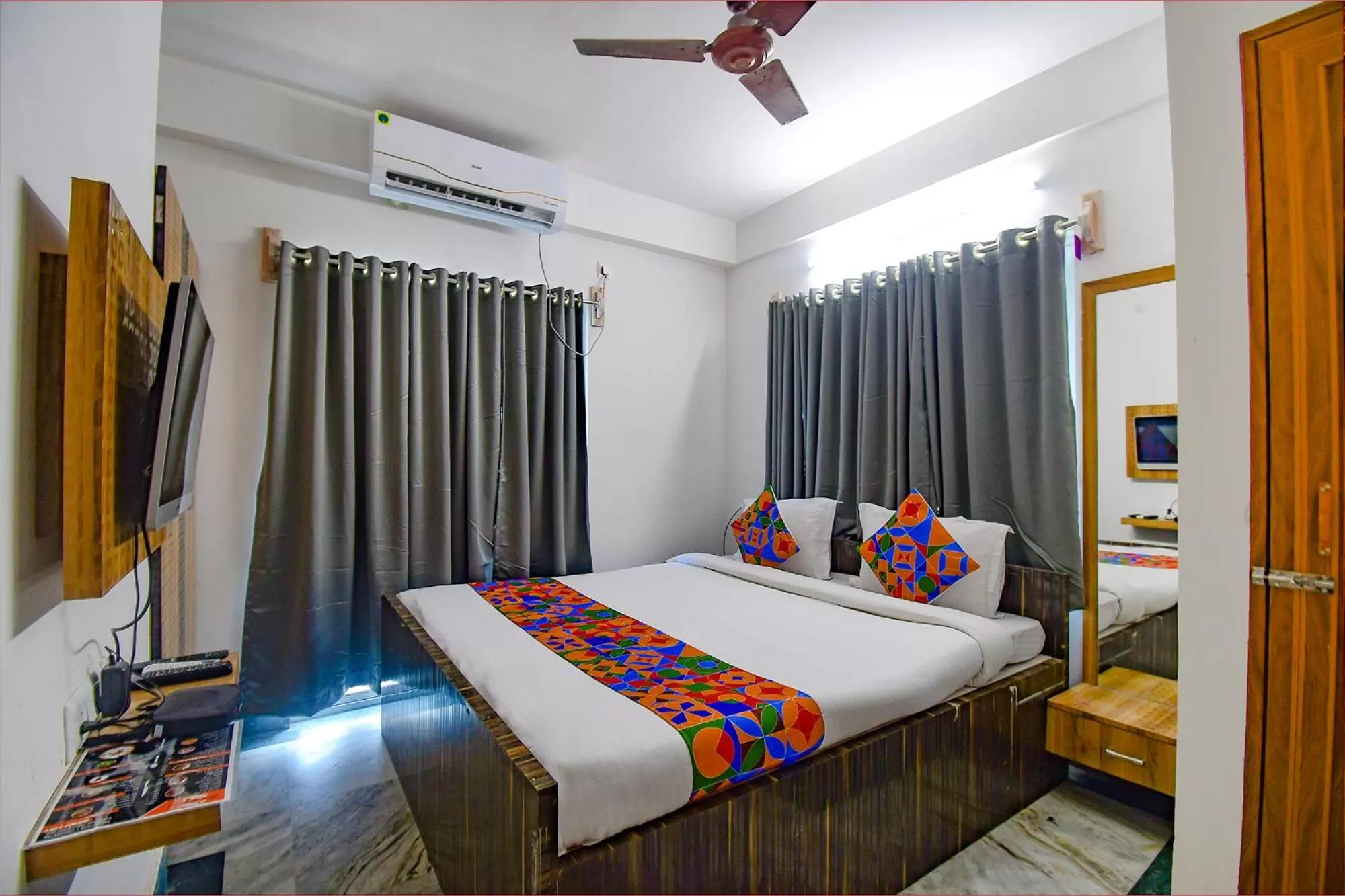 Bed in FabExpress Amar Raj Villa - Nr Eco Park