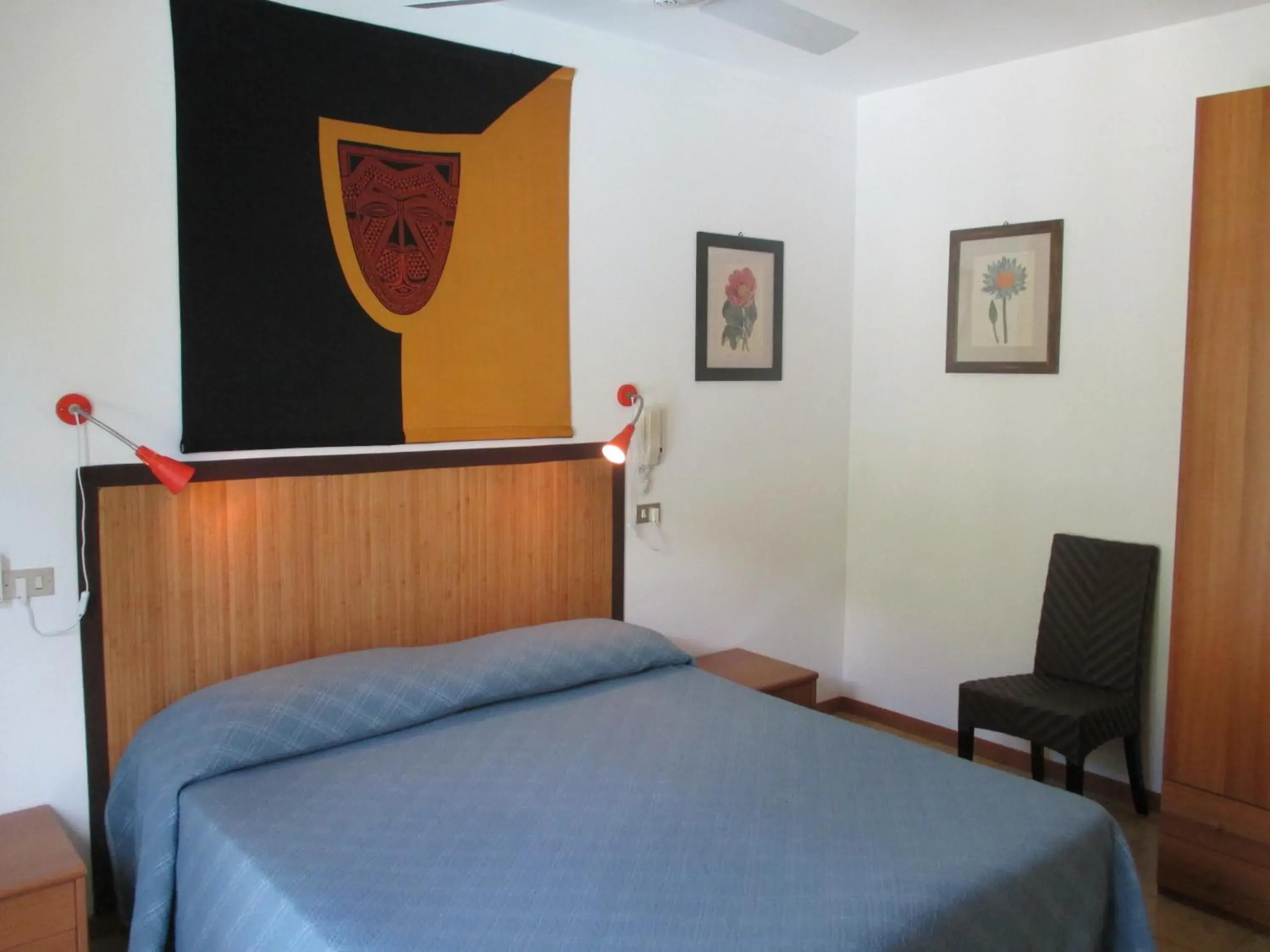 Decorative detail, Bed in Hotel Casa Popi
