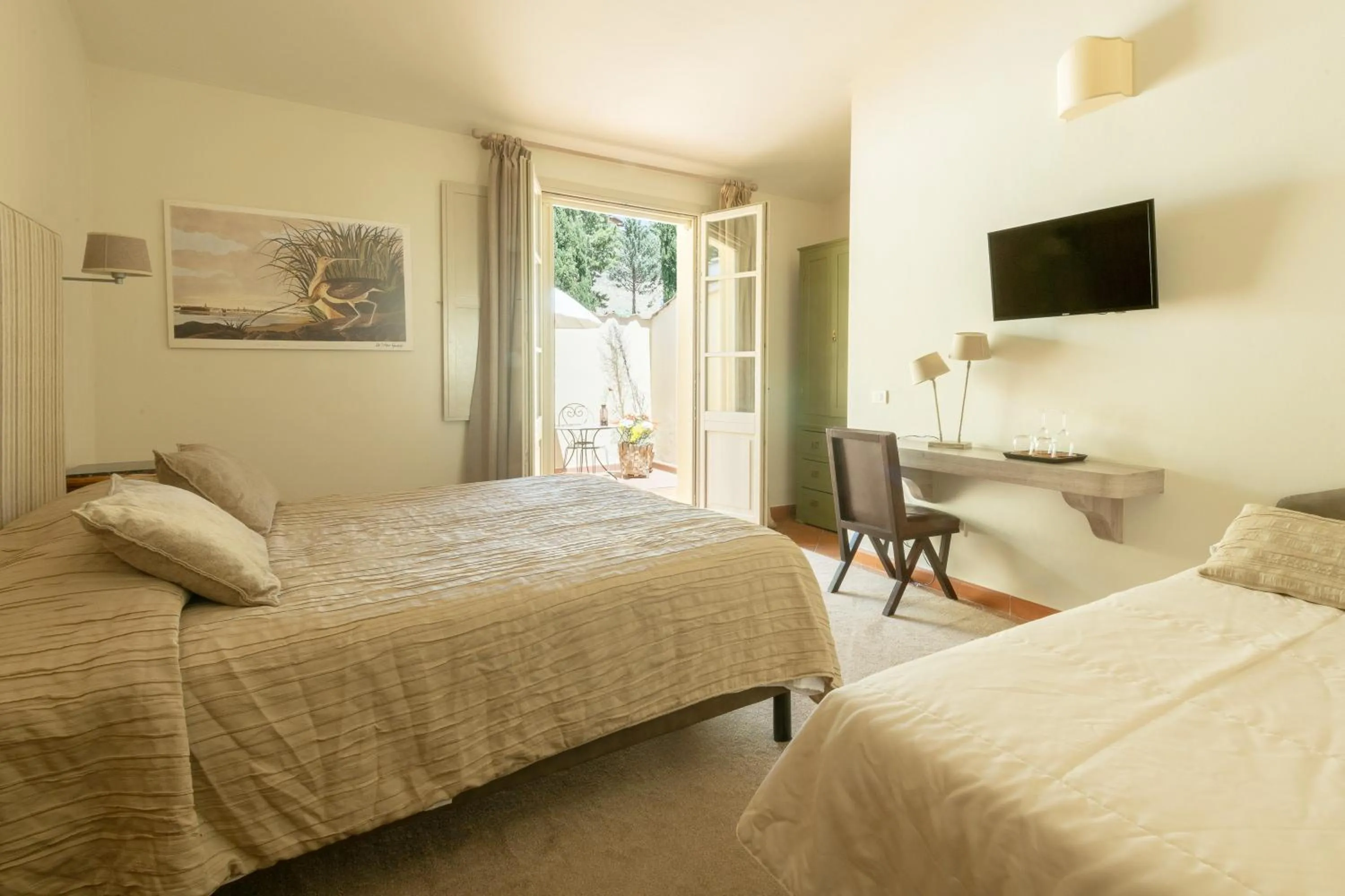 Balcony/Terrace, Bed in Si Montalcino Hotel