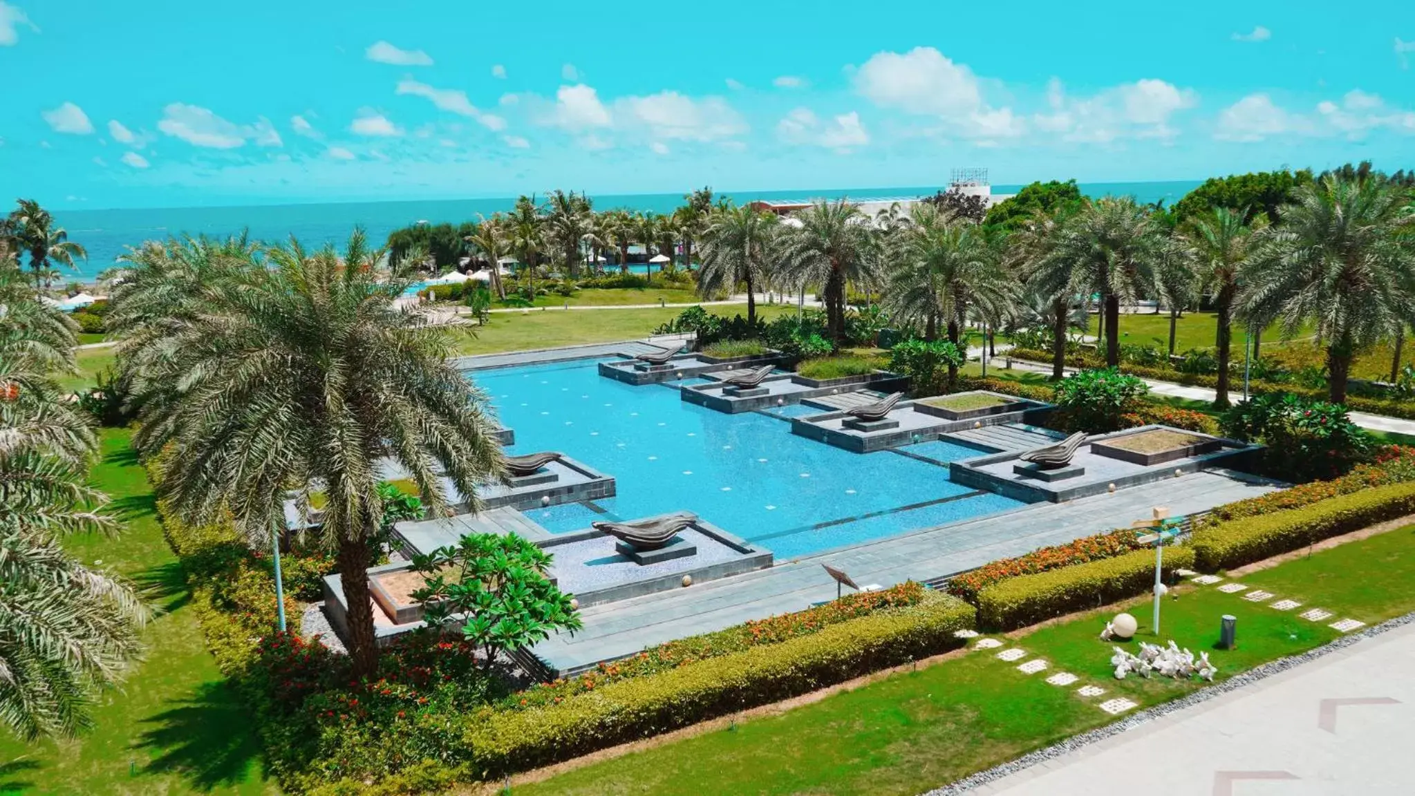 Swimming pool, Pool View in Crowne Plaza Hailing Island, an IHG Hotel