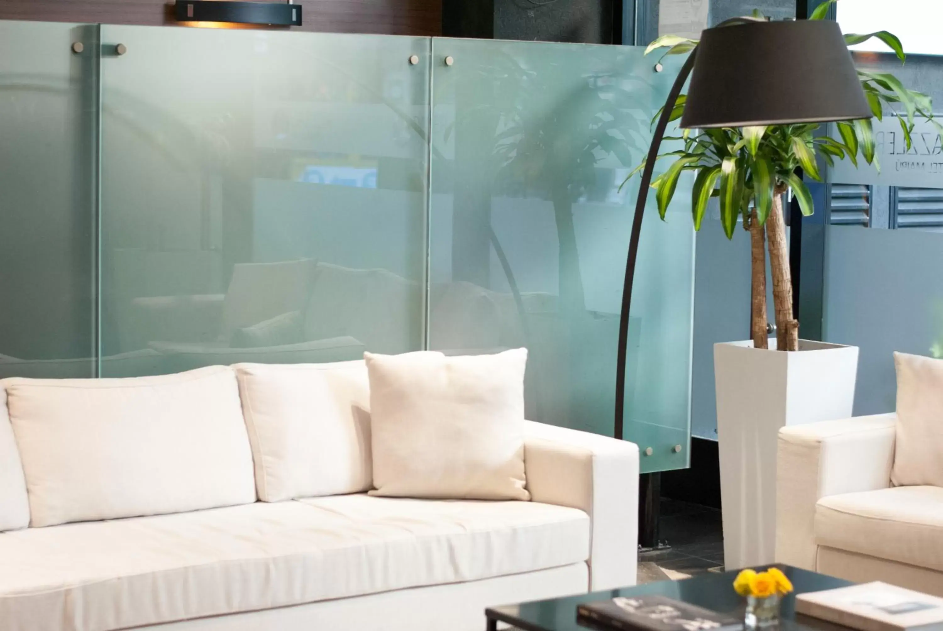 Lobby or reception in Dazzler by Wyndham Buenos Aires Maipu Lobby or reception in Dazzler by Wyndham Buenos Aires Maipu