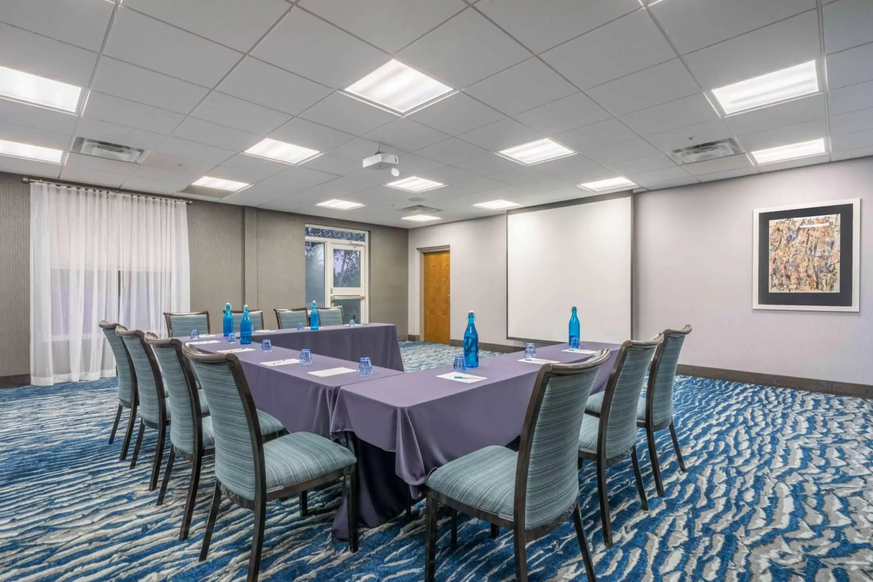 Meeting/conference room in Homewood Suites by Hilton Philadelphia Plymouth Meeting