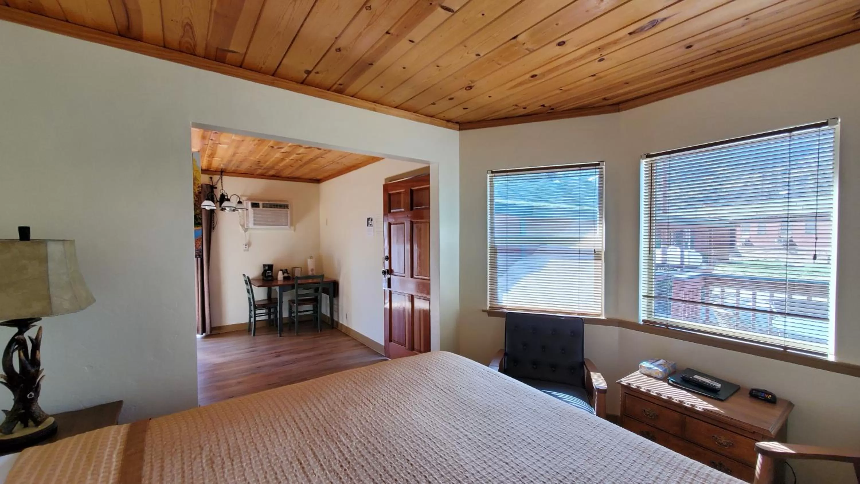 Bed in Kernville Inn