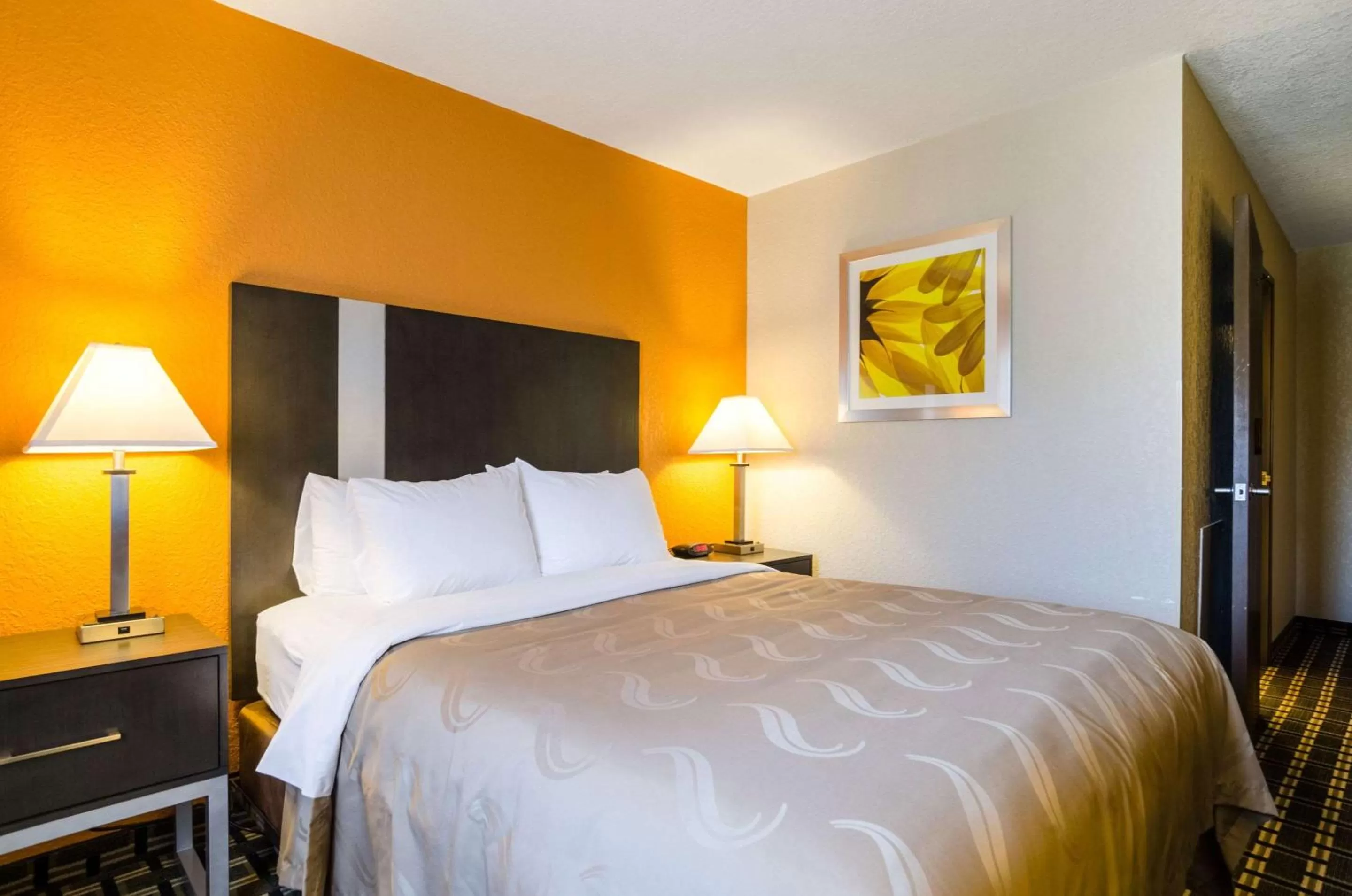 Photo of the whole room, Bed in Quality Inn Great Bend