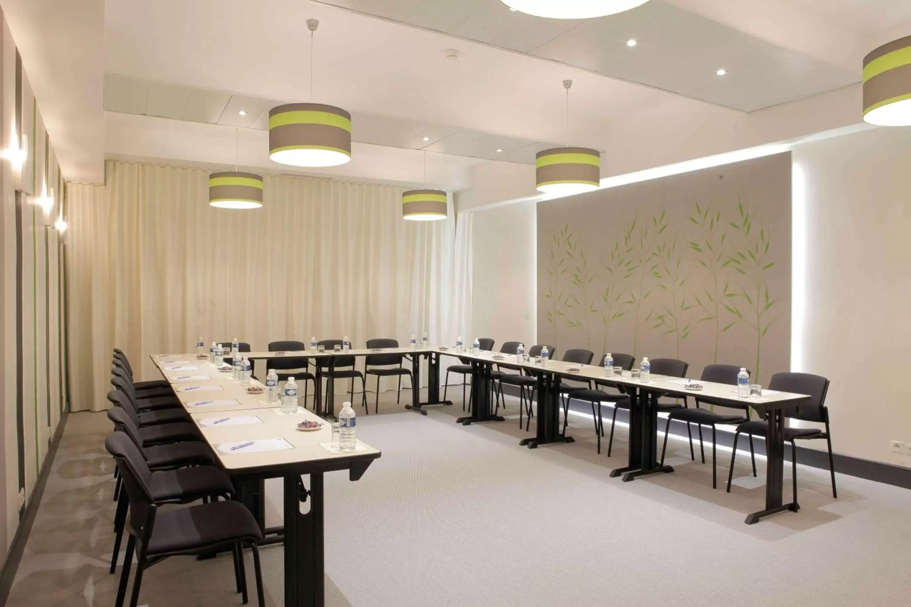 On site, Business Area/Conference Room in Best Western Crequi Lyon Part Dieu