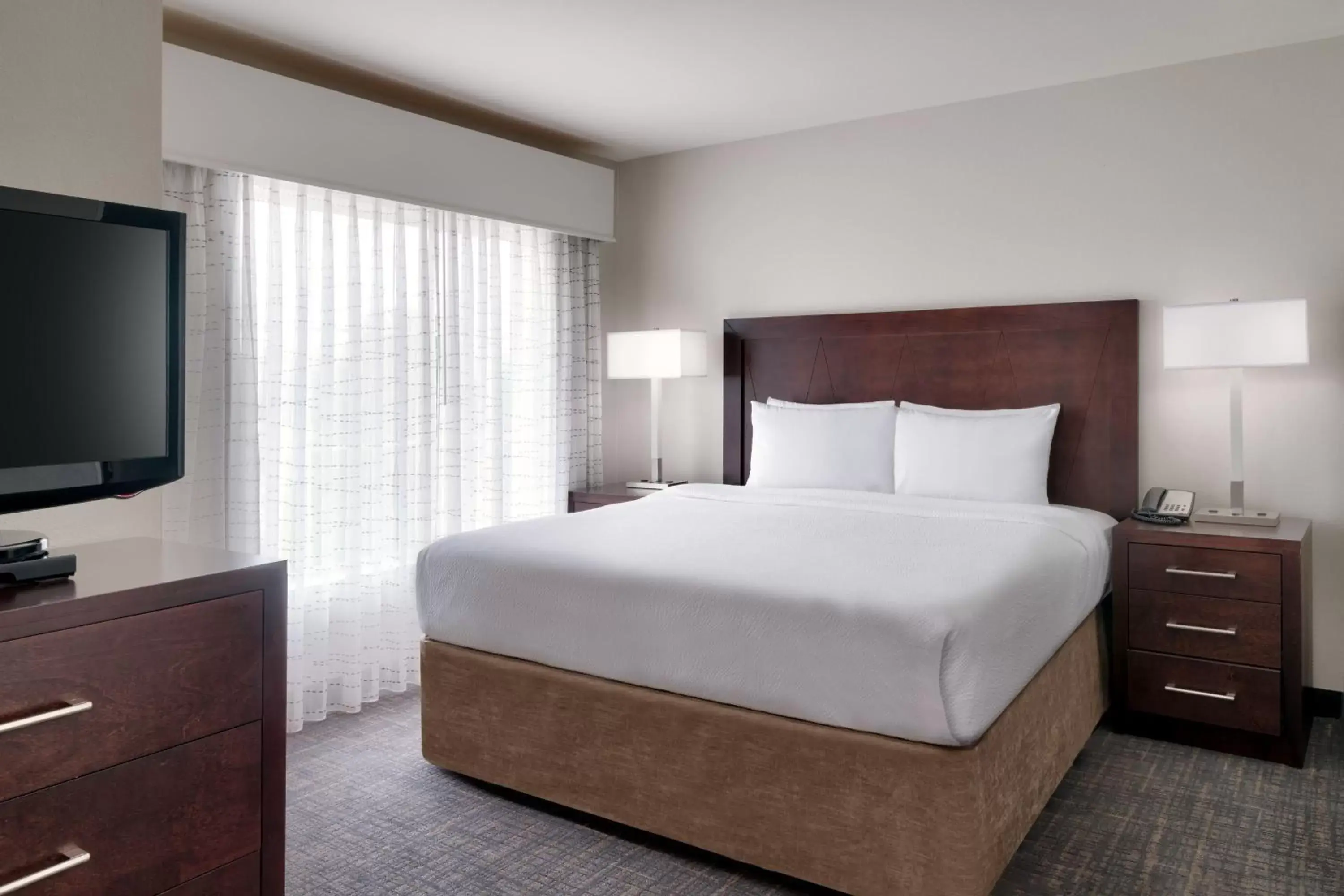 Photo of the whole room, Bed in Residence Inn by Marriott Houston I-10 West/Park Row