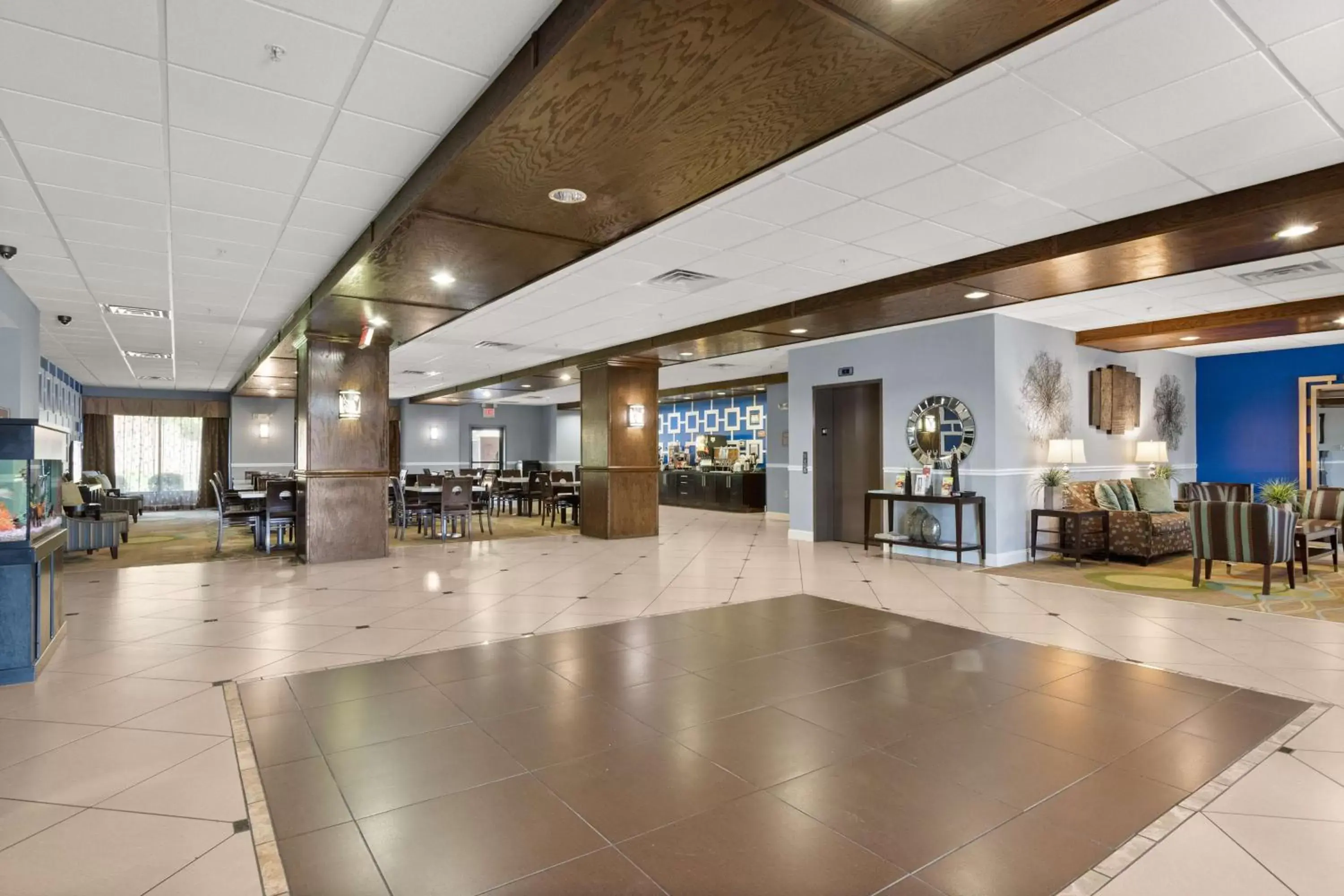 Lobby or reception in Portland Inn & Suites Lobby or reception in Portland Inn & Suites