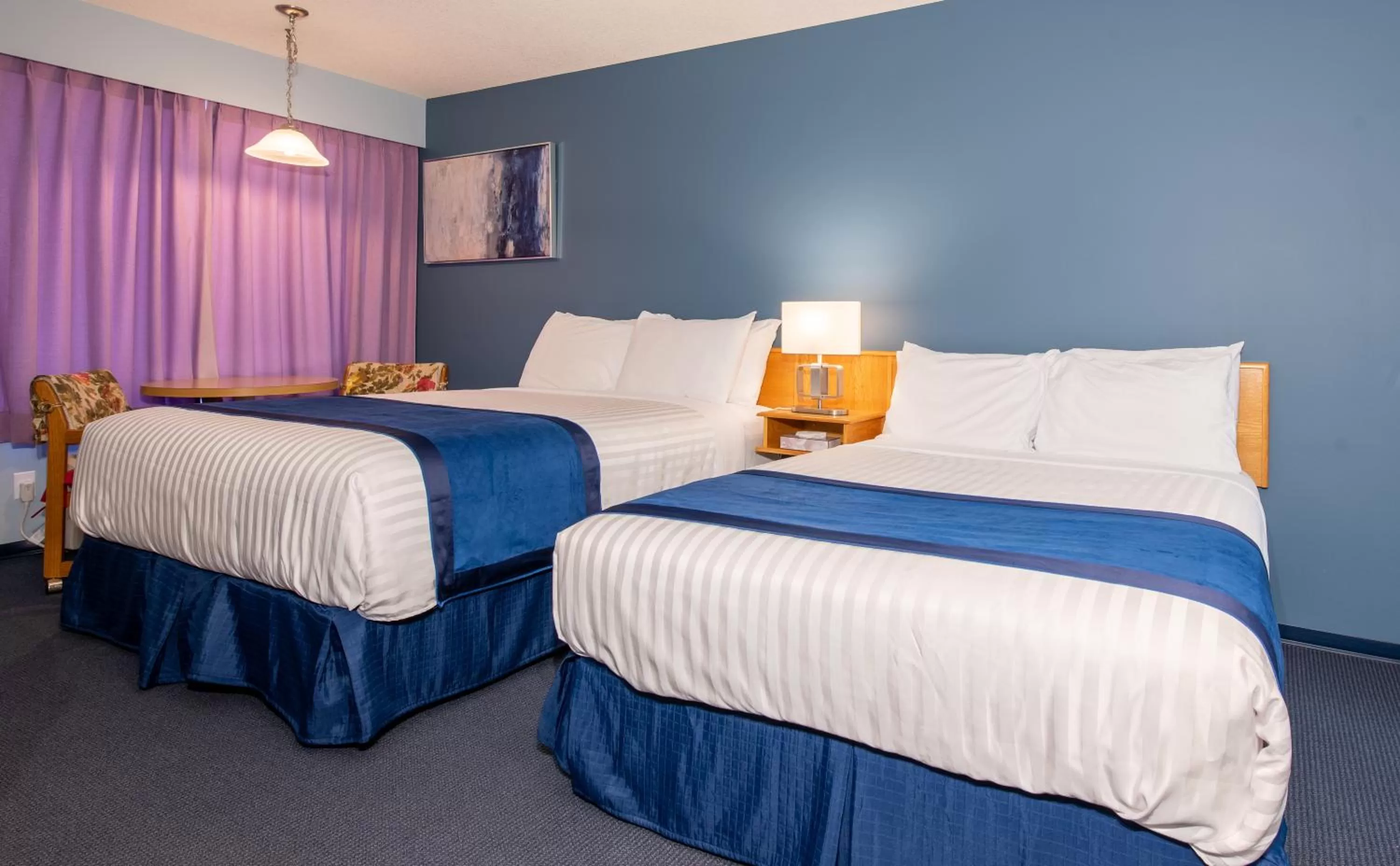 Bed in Ocean Crest Motel