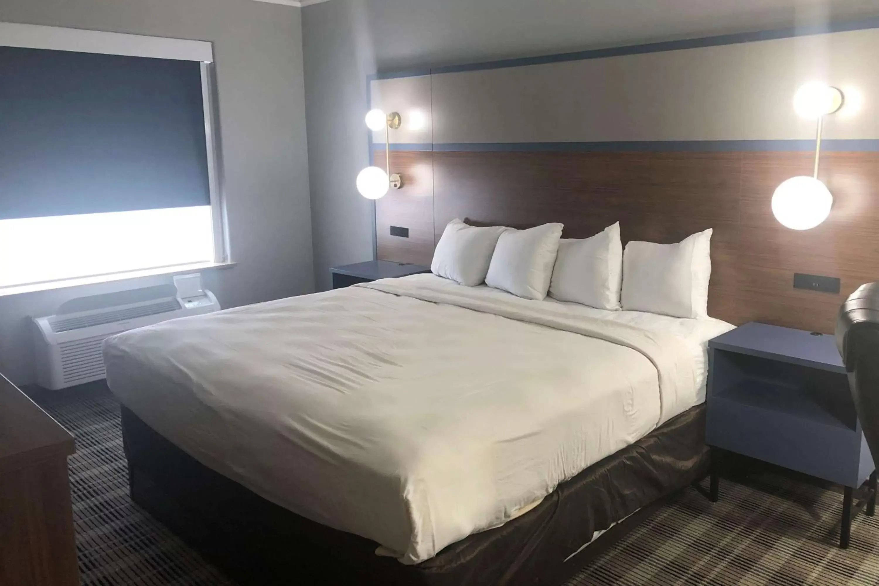 Photo of the whole room, Bed in AmericInn by Wyndham New Braunfels