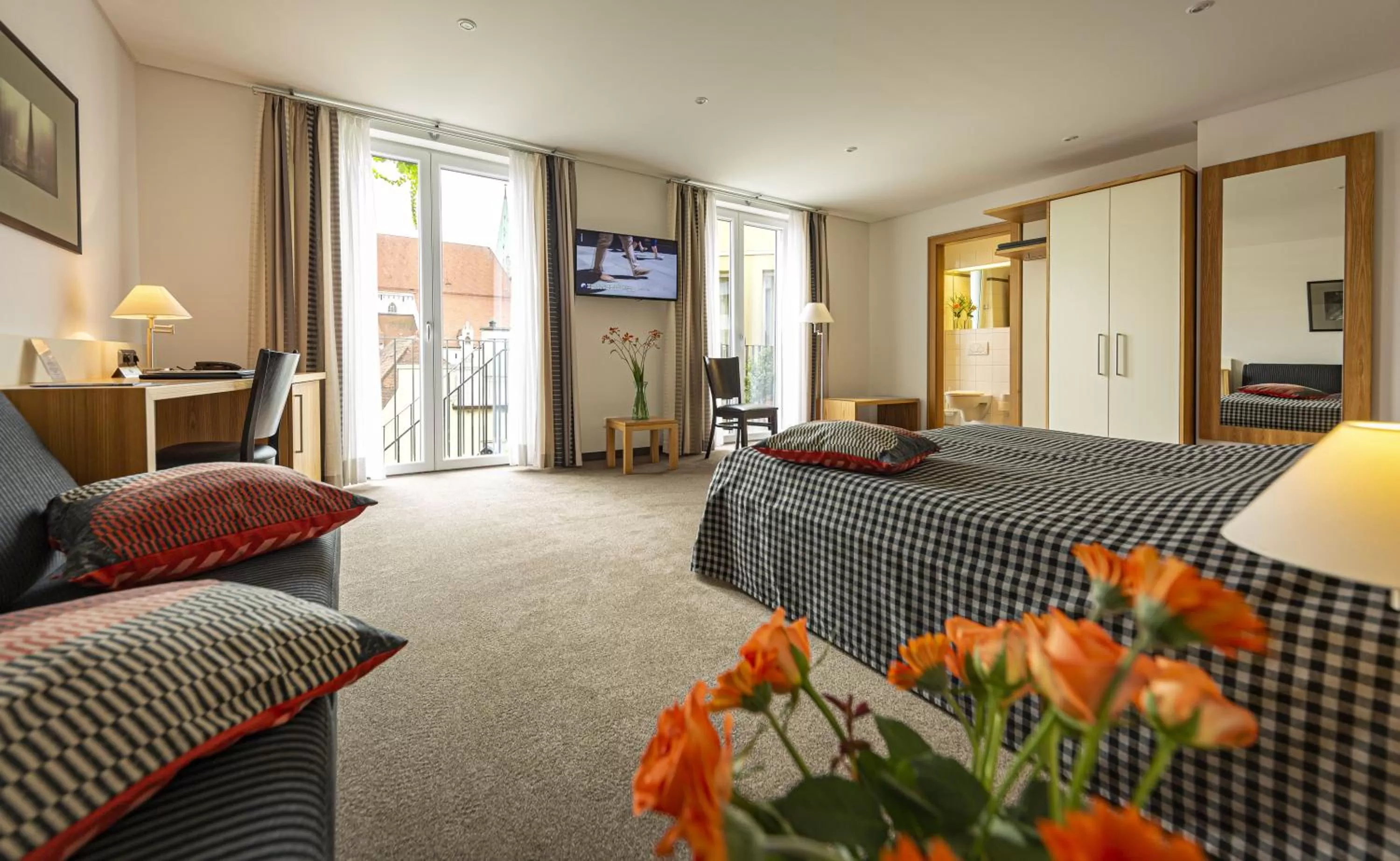 Day, Bed in Dom Hotel