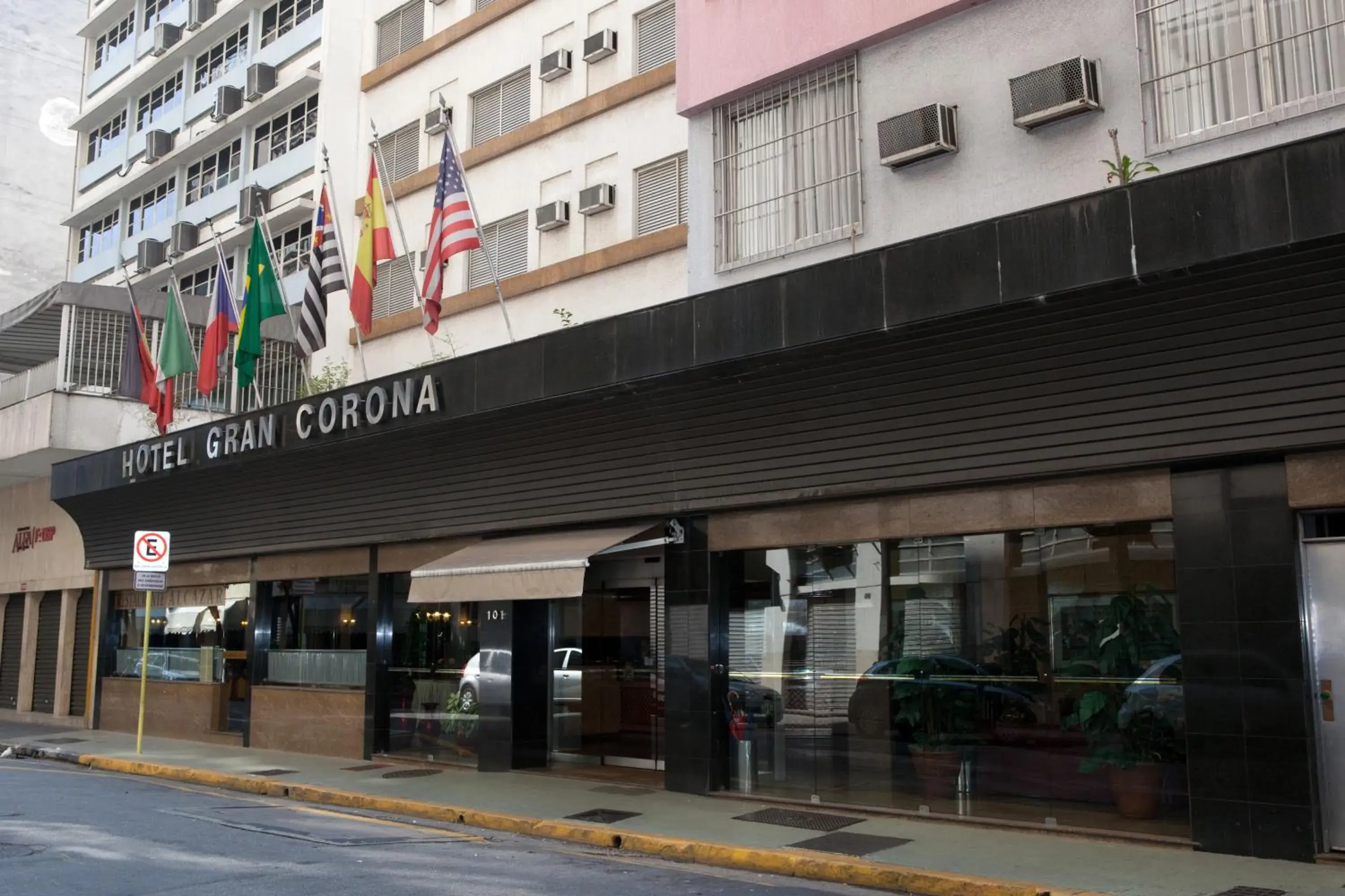 Facade/Entrance in Hotel Gran Corona