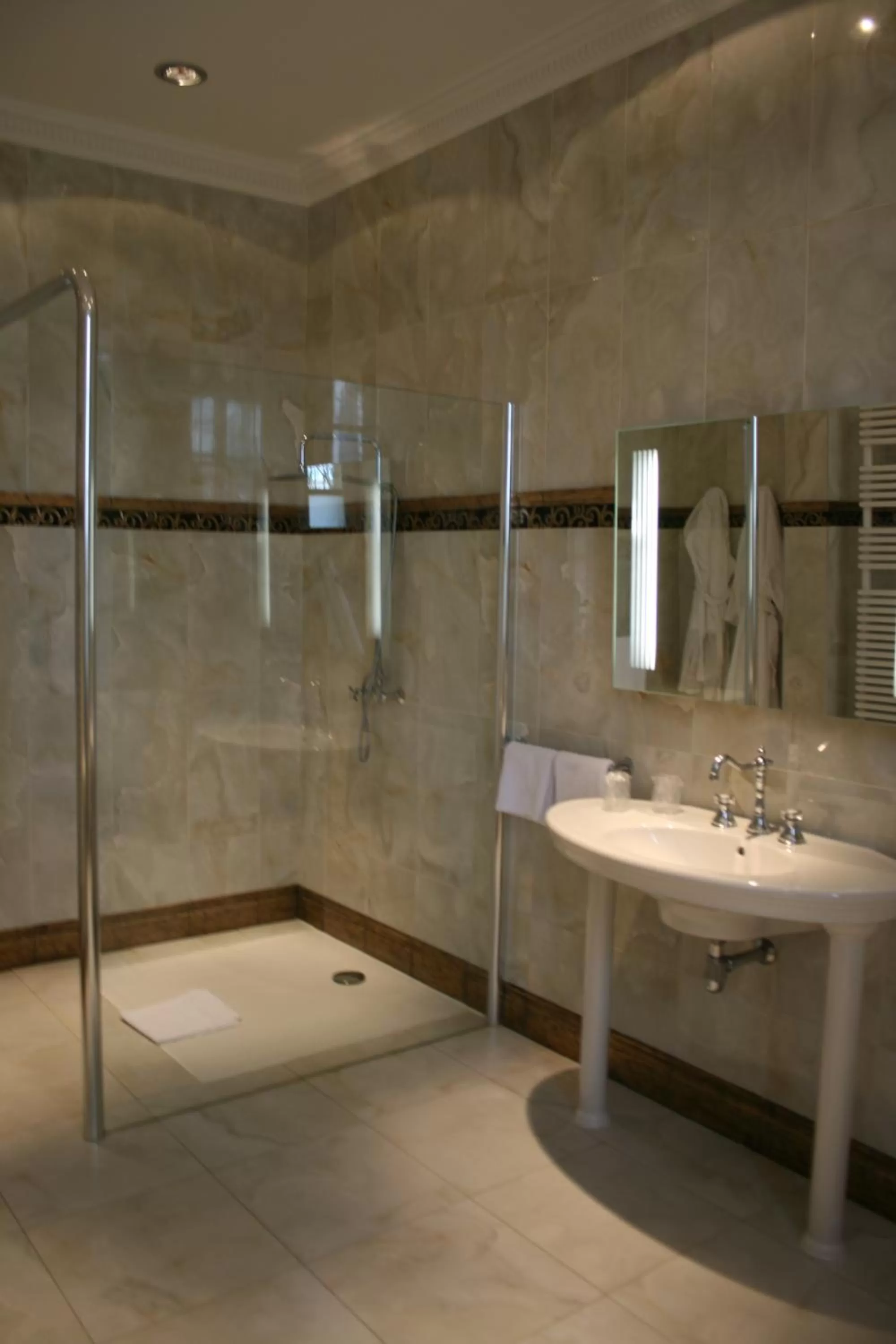 Bathroom in Château de Bellefontaine - Teritoria