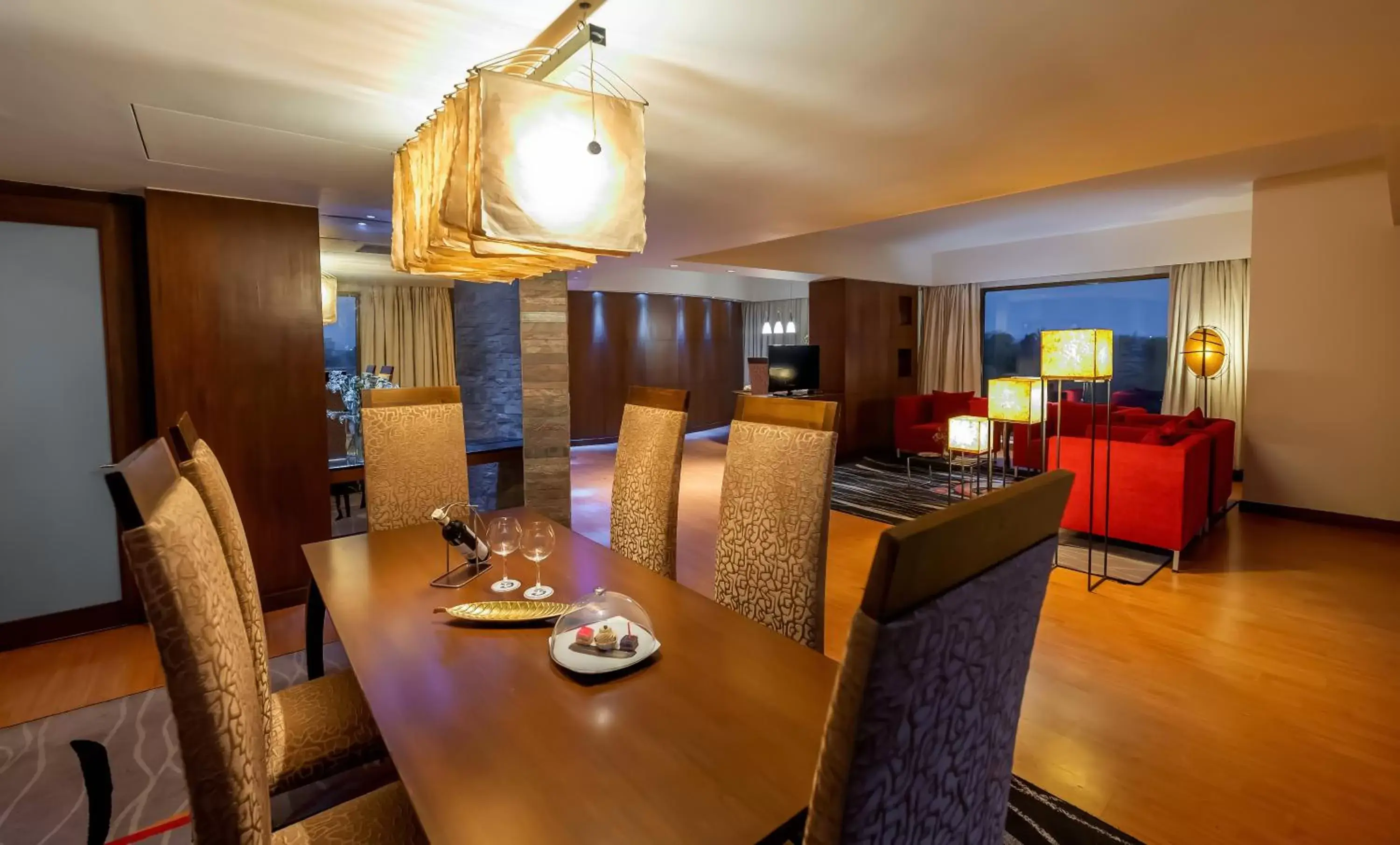 Living room, Restaurant/Places to Eat in O Hotel Pune
