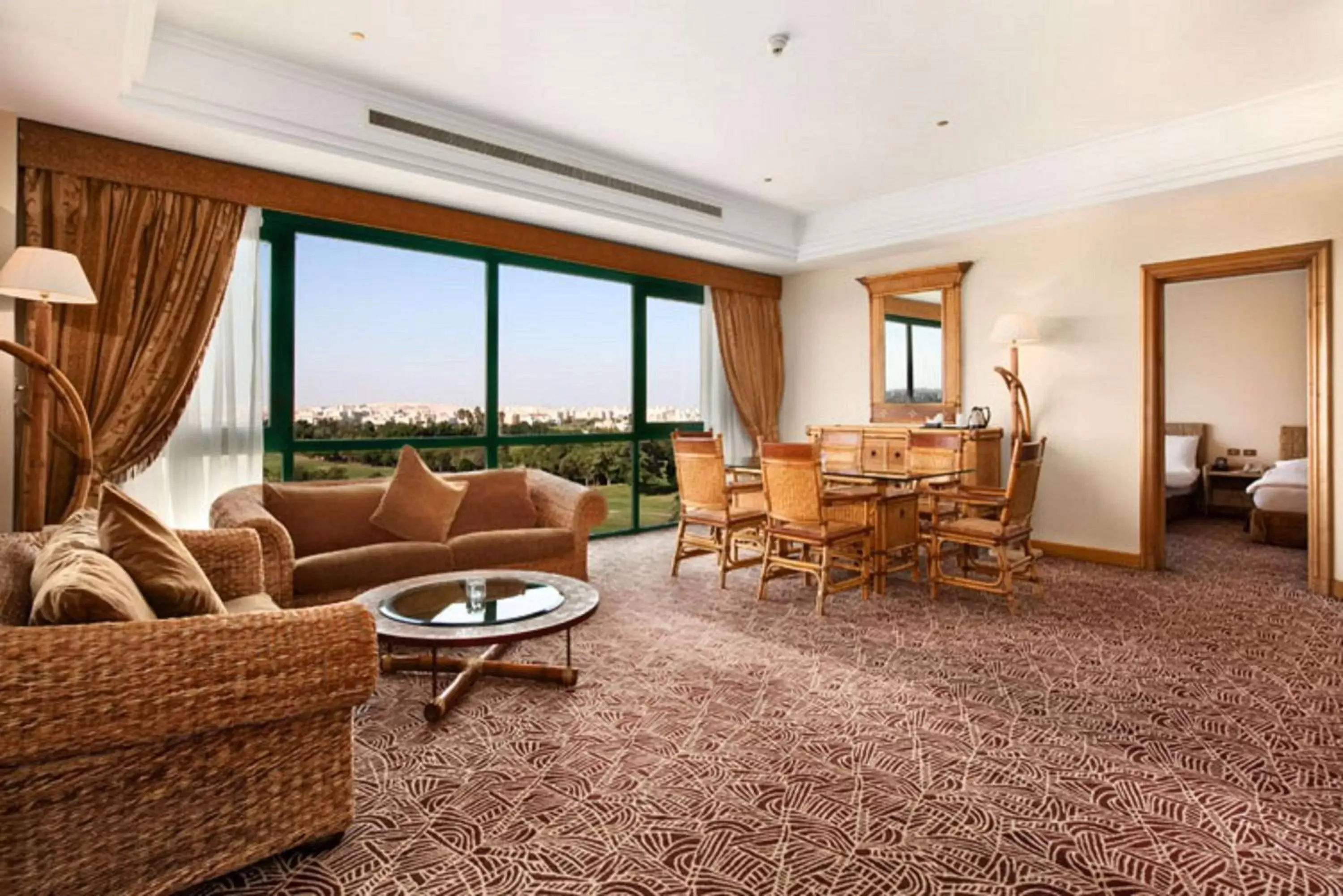 Executive Suite in Hilton Pyramids Golf