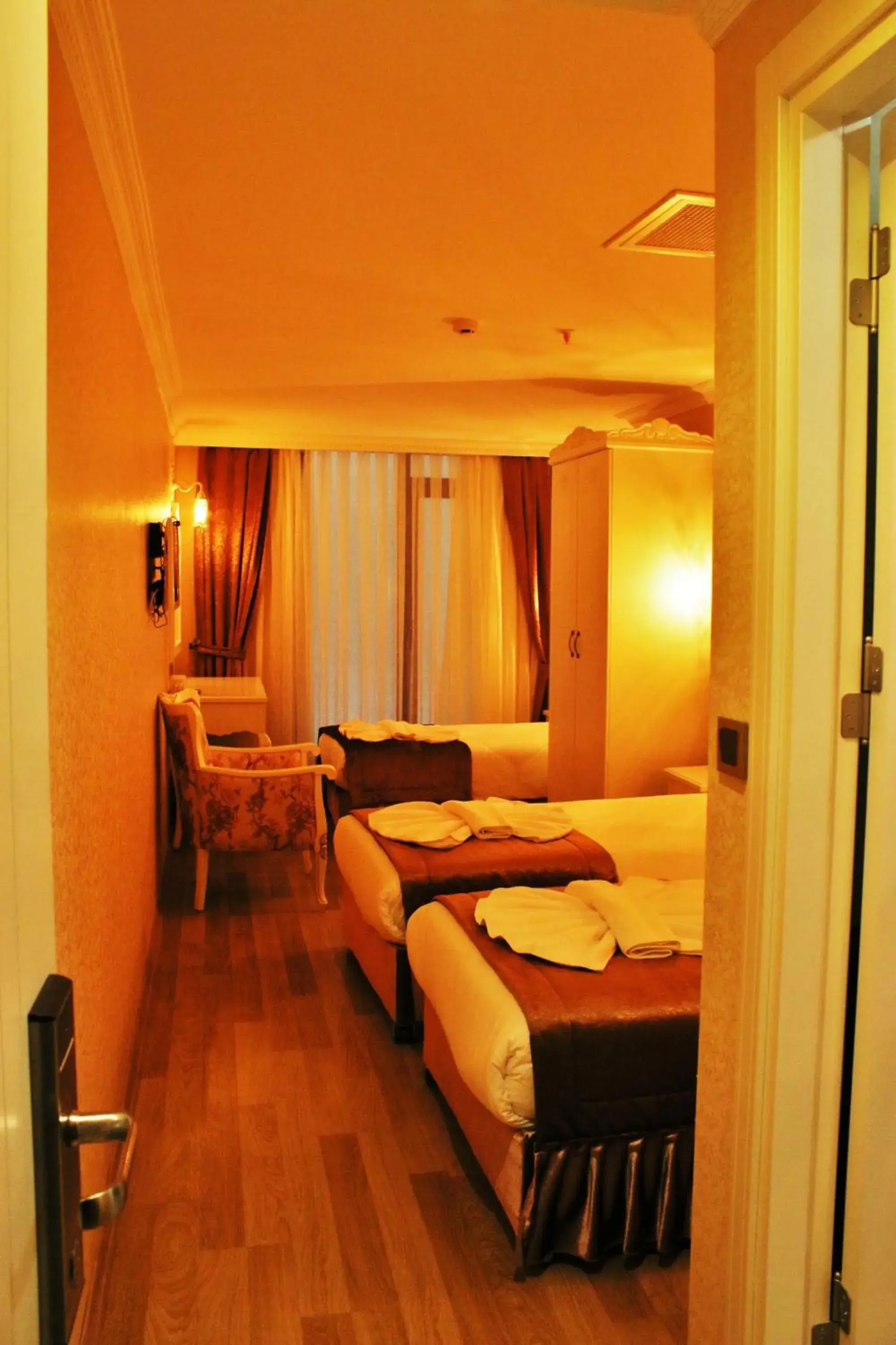 Bedroom, Bed in Sultanahmet Newport Hotel