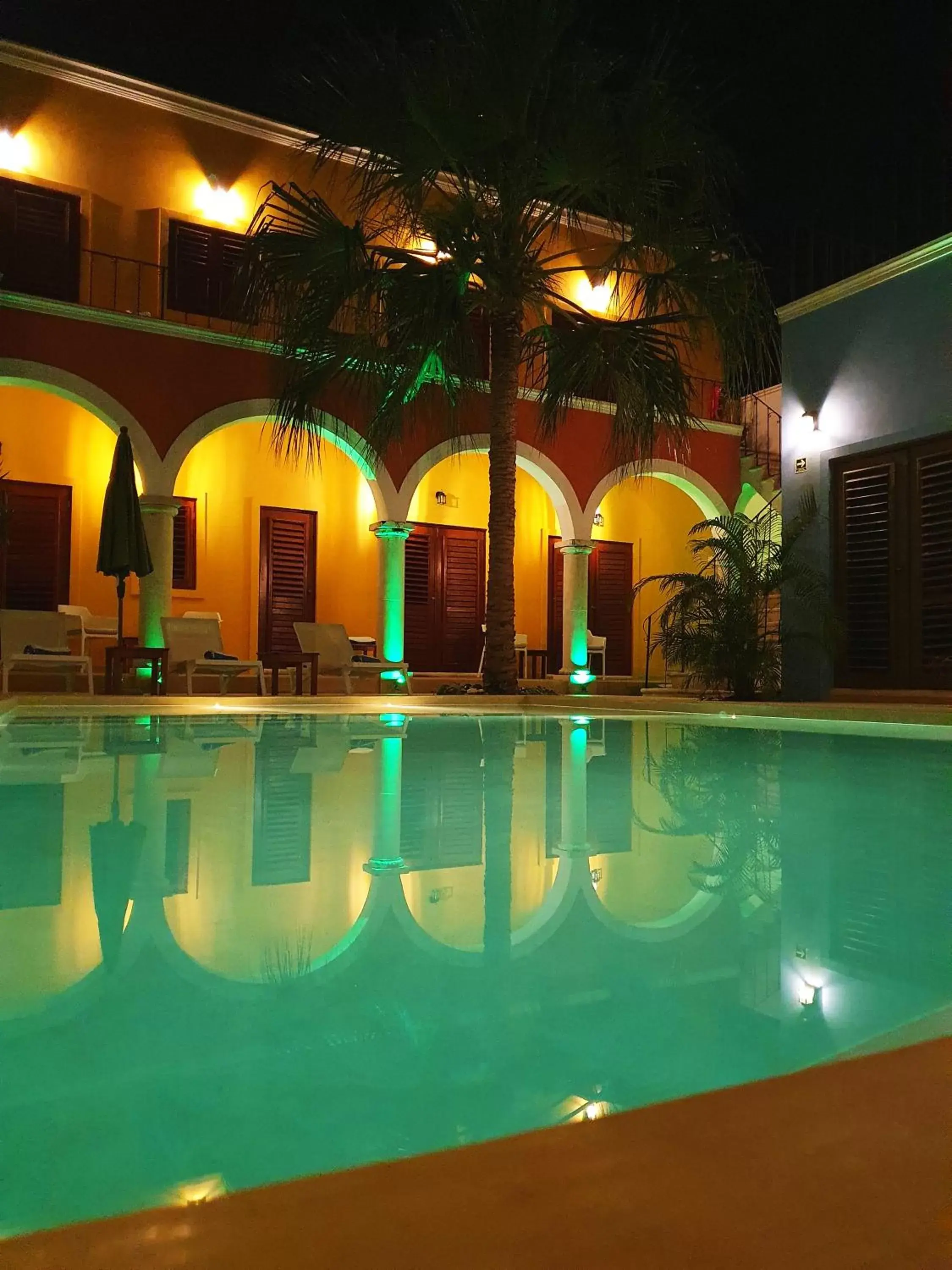 Swimming pool, Property Building in Merida Santiago Hotel Boutique