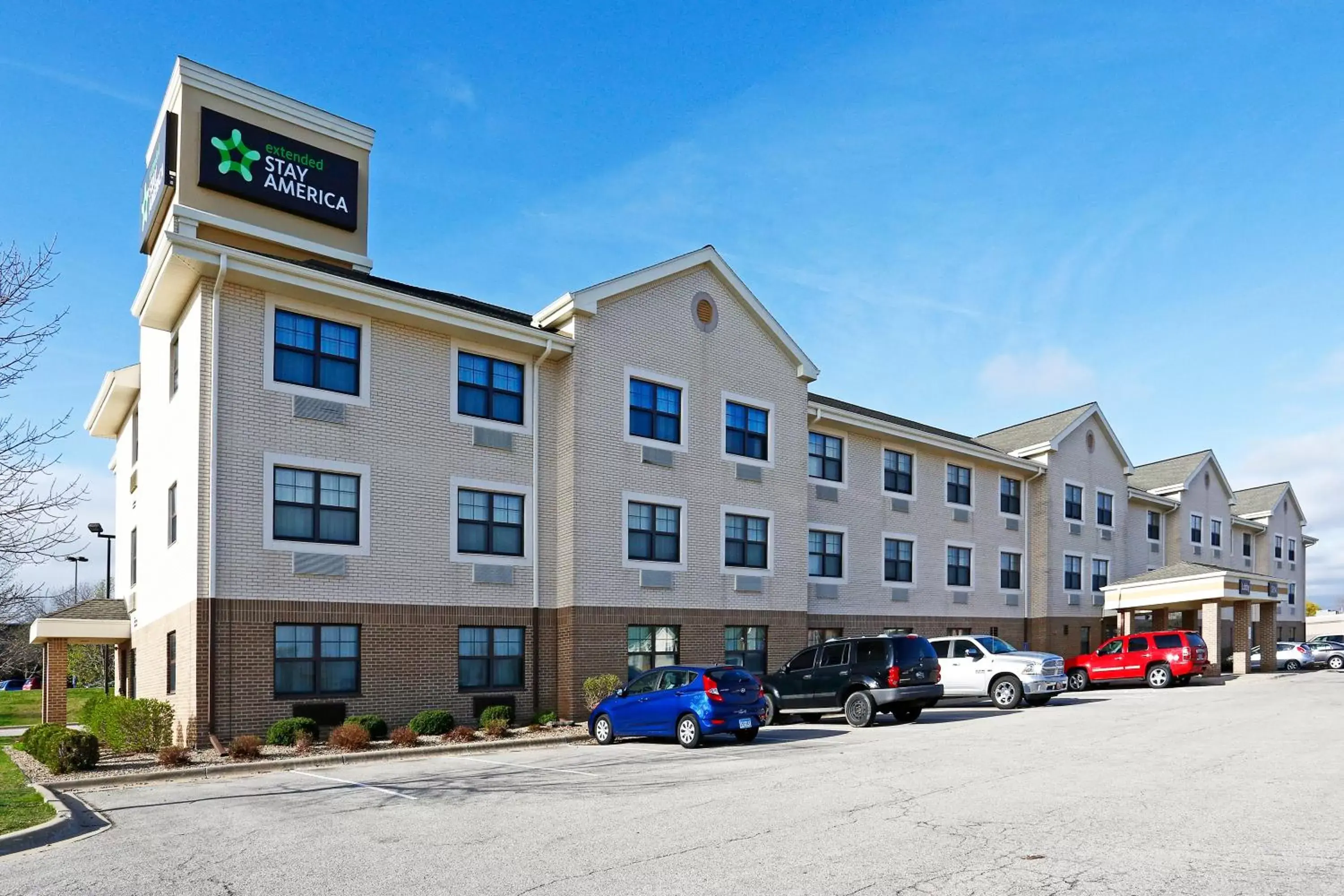 Property building in Extended Stay America Suites - Rochester - North