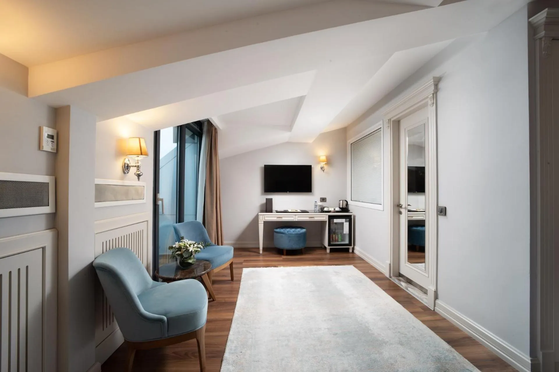 TV and multimedia, Bed in The Time Hotel Marina