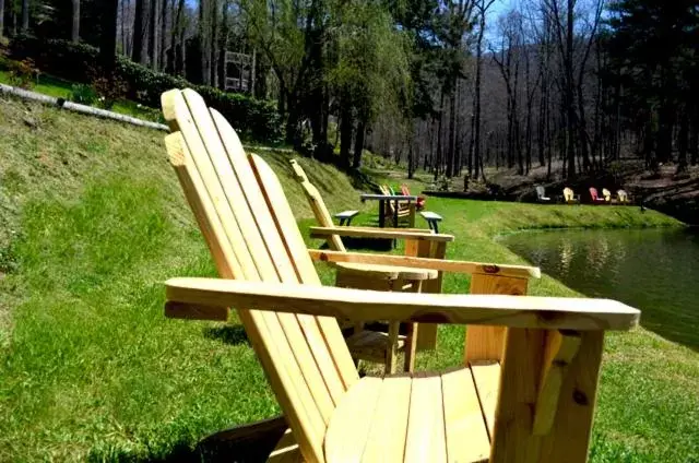 Garden in Asheville Cabins of Willow Winds