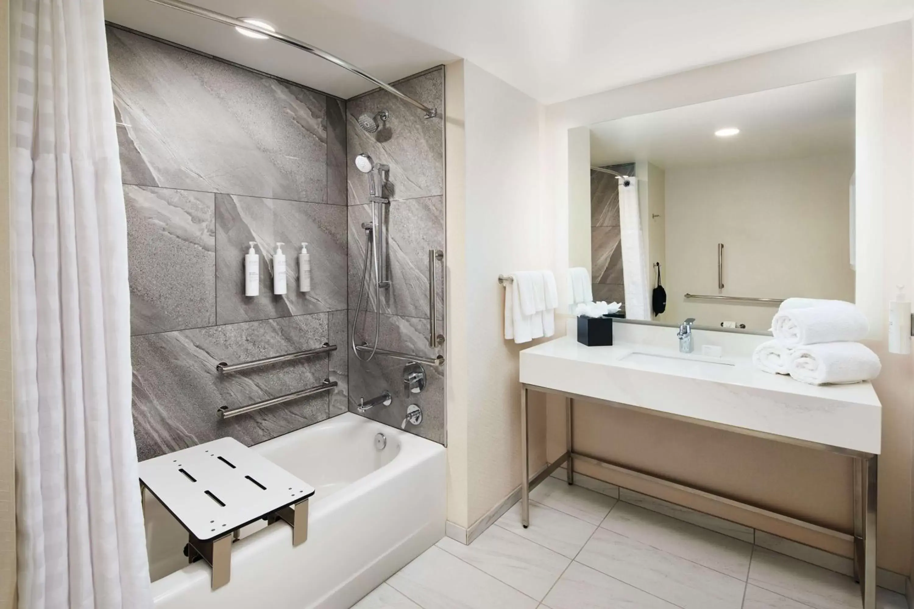 Bathroom in Embassy Suites By Hilton Atlanta Airport North