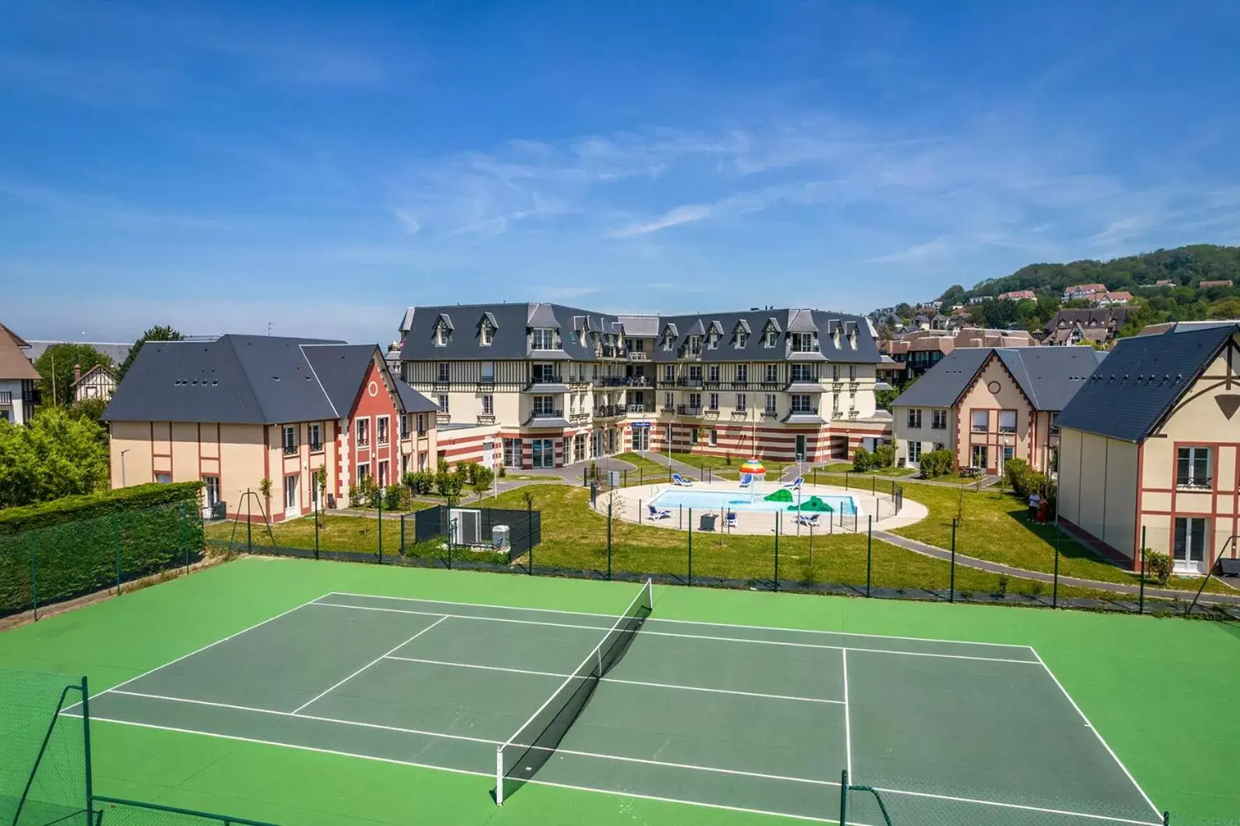 Bird's eye view, Tennis/Squash in Résidence Goélia Le Victoria