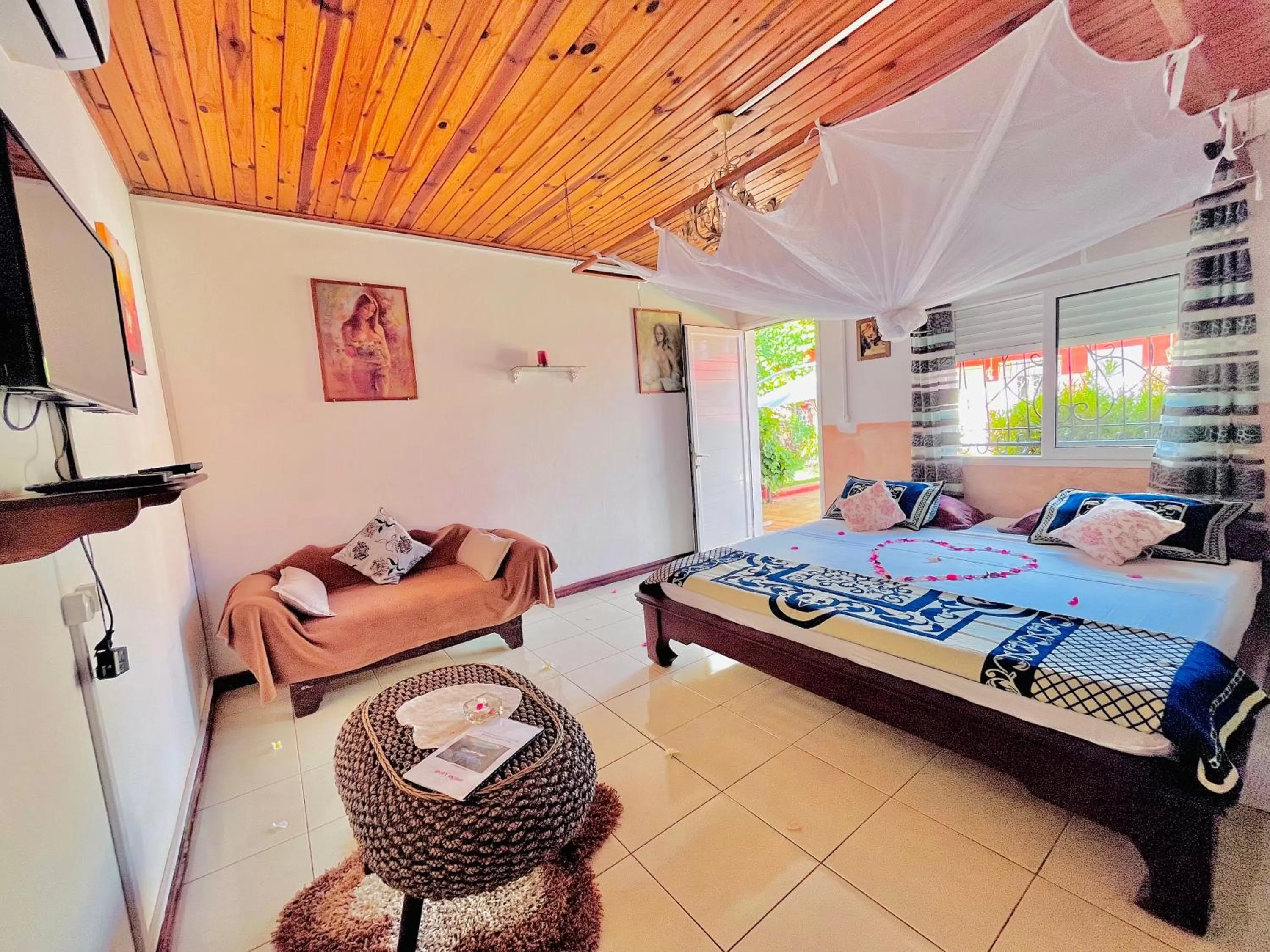 Bedroom in Régina Lodge Diégo Suarez Madagascar