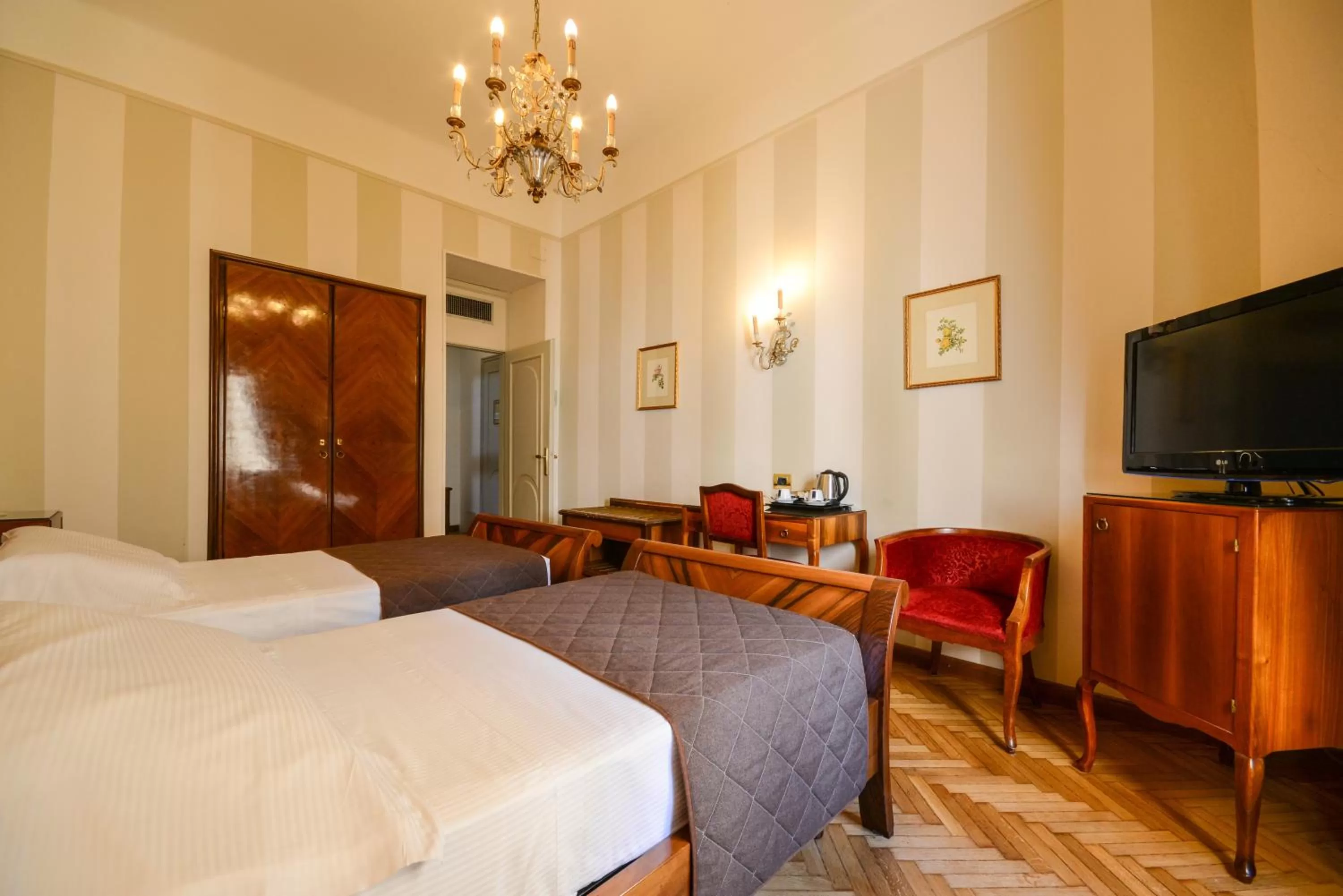 Bed in Hotel Vittoria