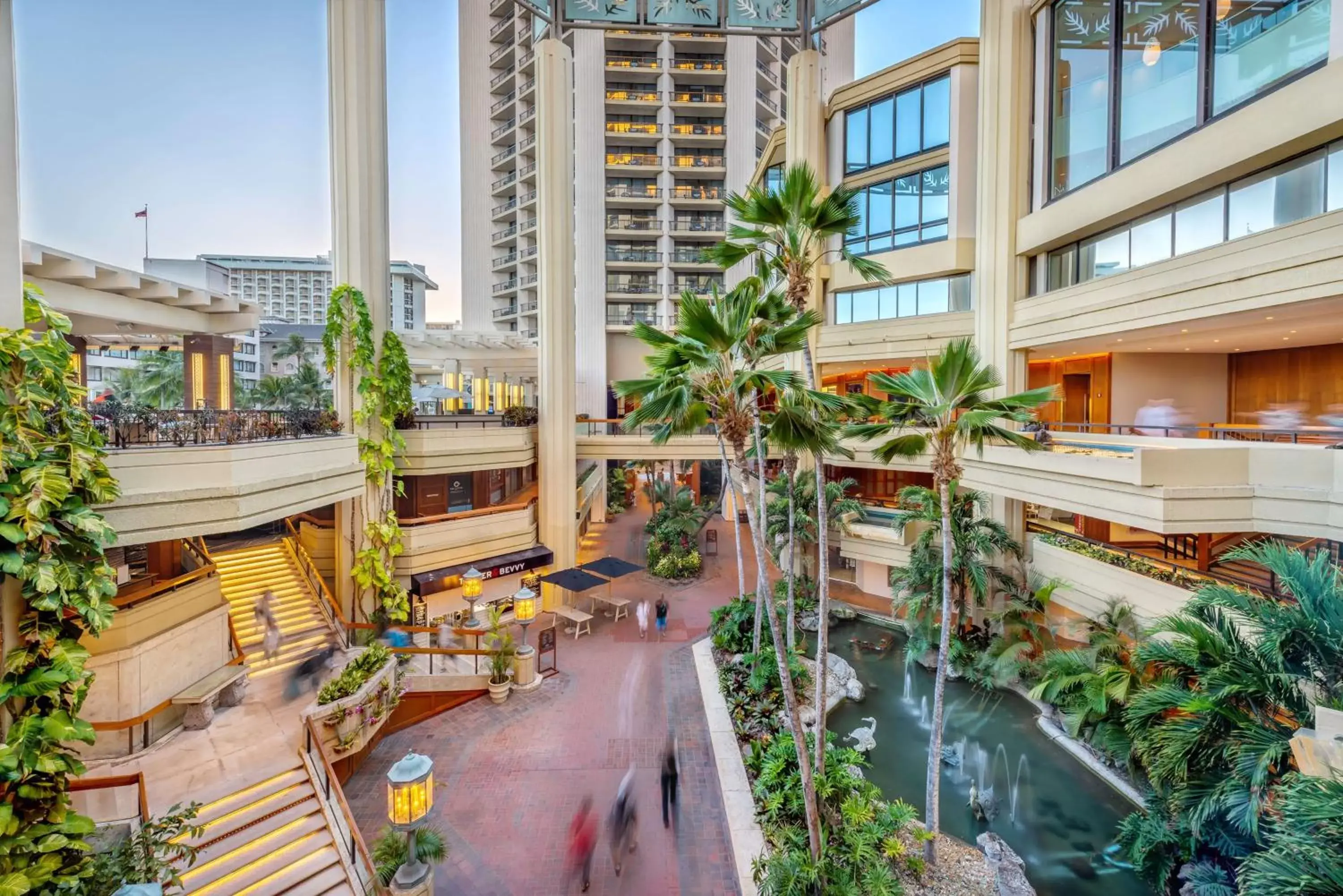 Lobby or reception in Hyatt Regency Waikiki Beach Resort & Spa