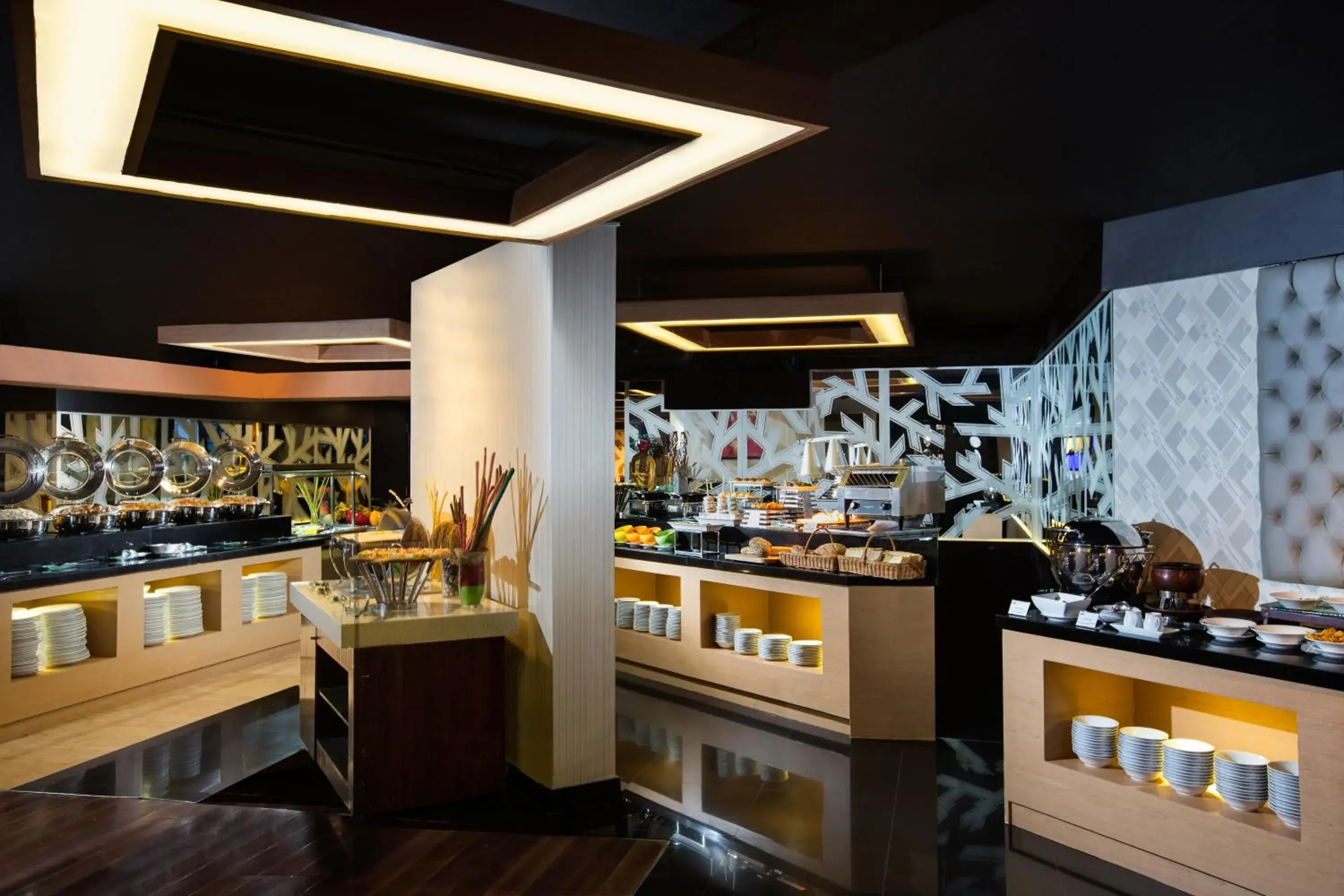 Restaurant/Places to Eat in Horison Suite Residences Rasuna Jakarta