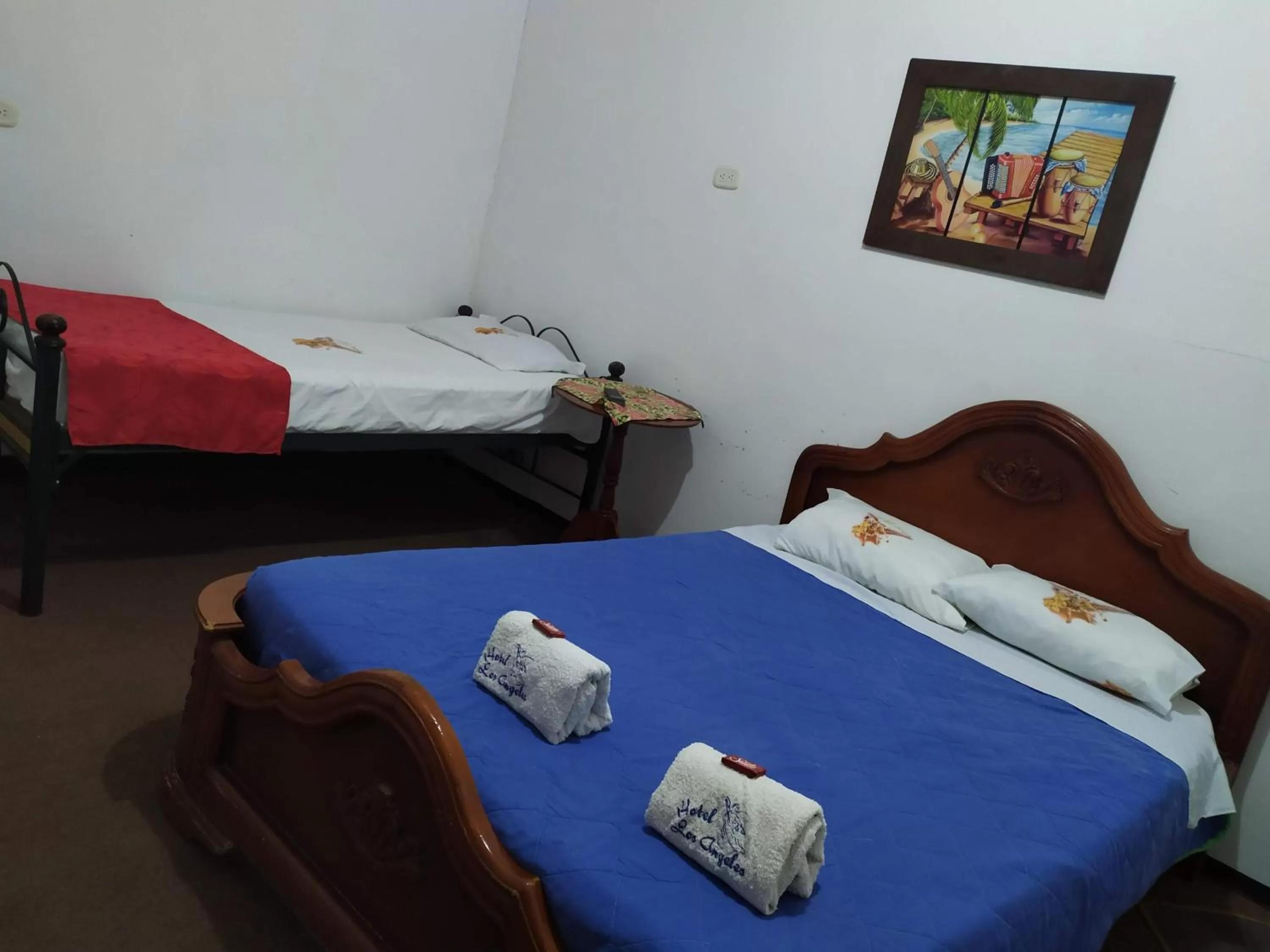 Bed in HOTEL LOS ÁNGELES