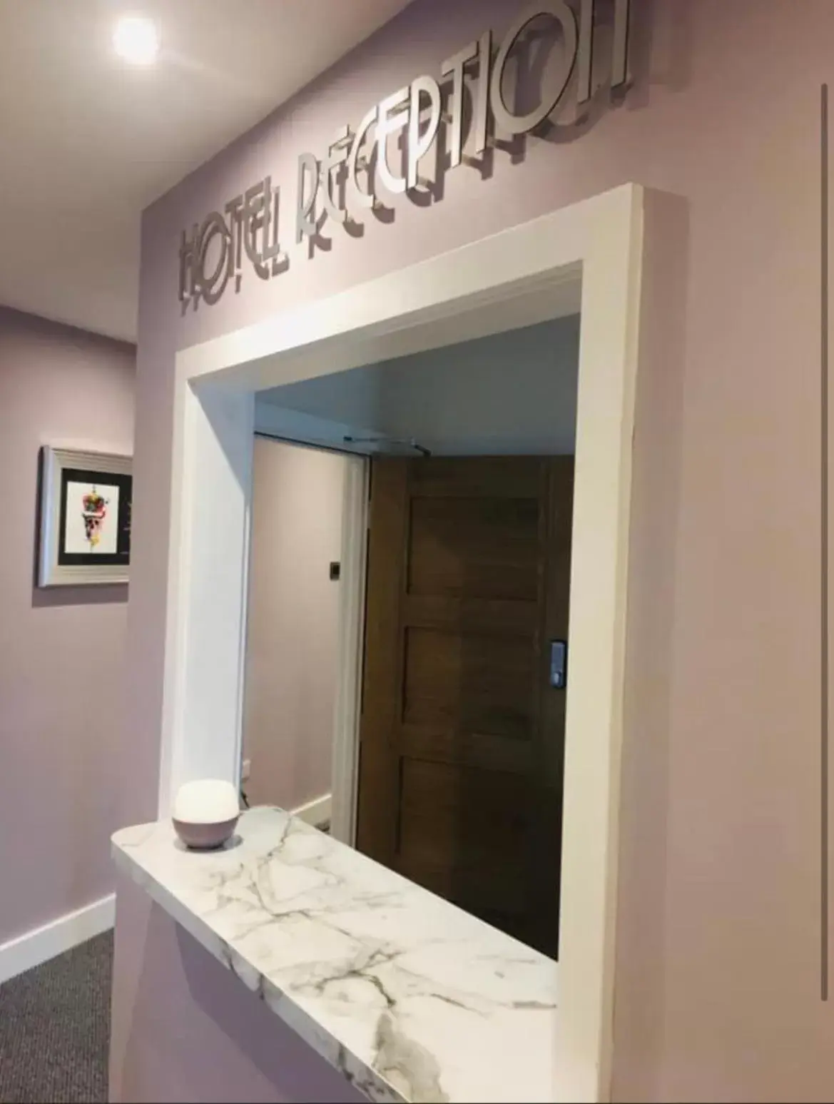 Lobby or reception, Bathroom in The Vine Hotel Chapel st Leonards