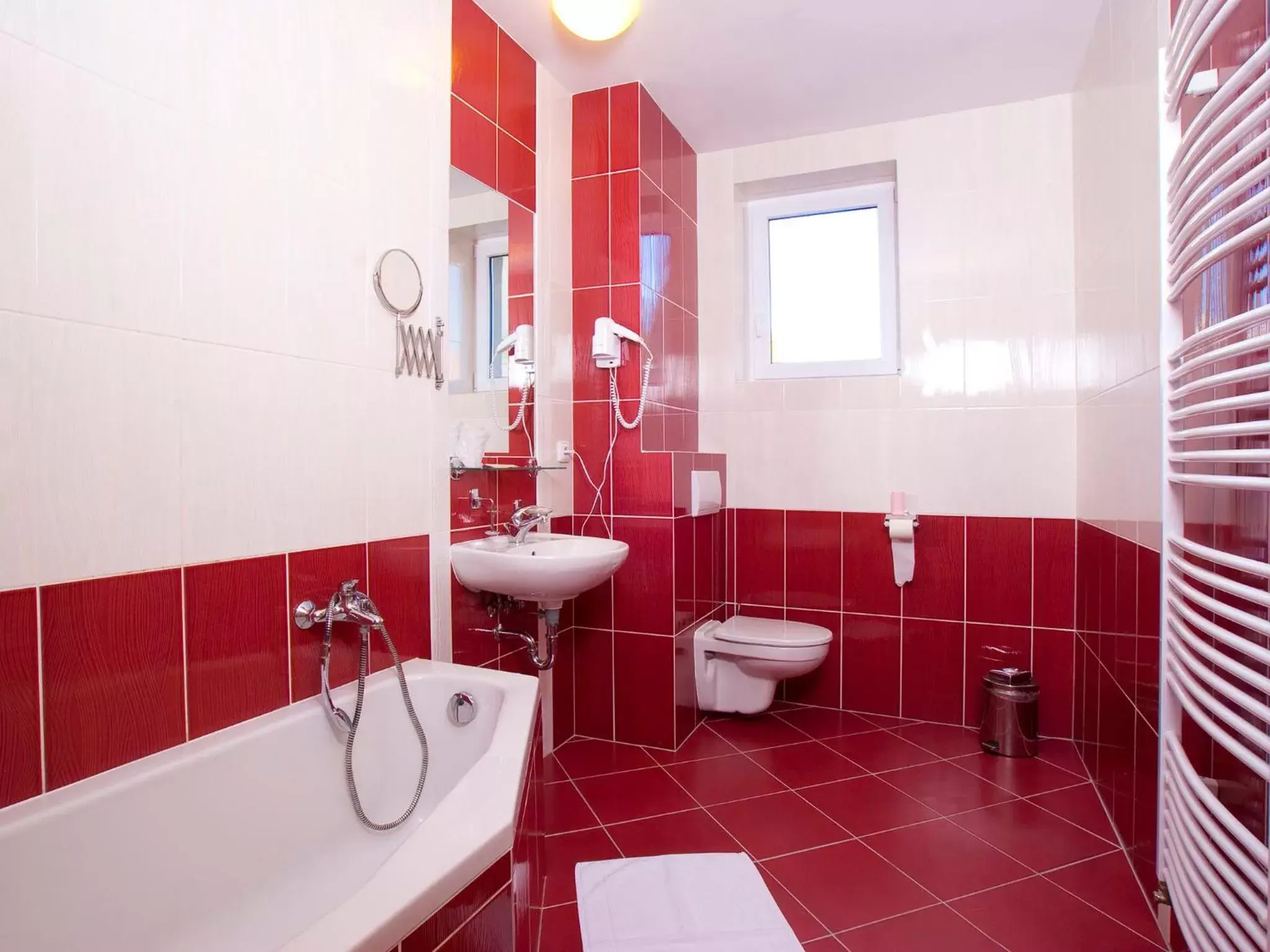 Shower, Bathroom in Hotel Trend