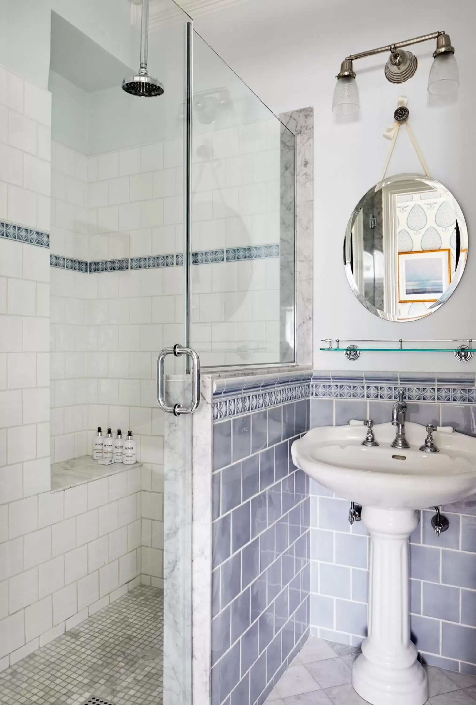 Shower, Bathroom in The Cliffside Inn