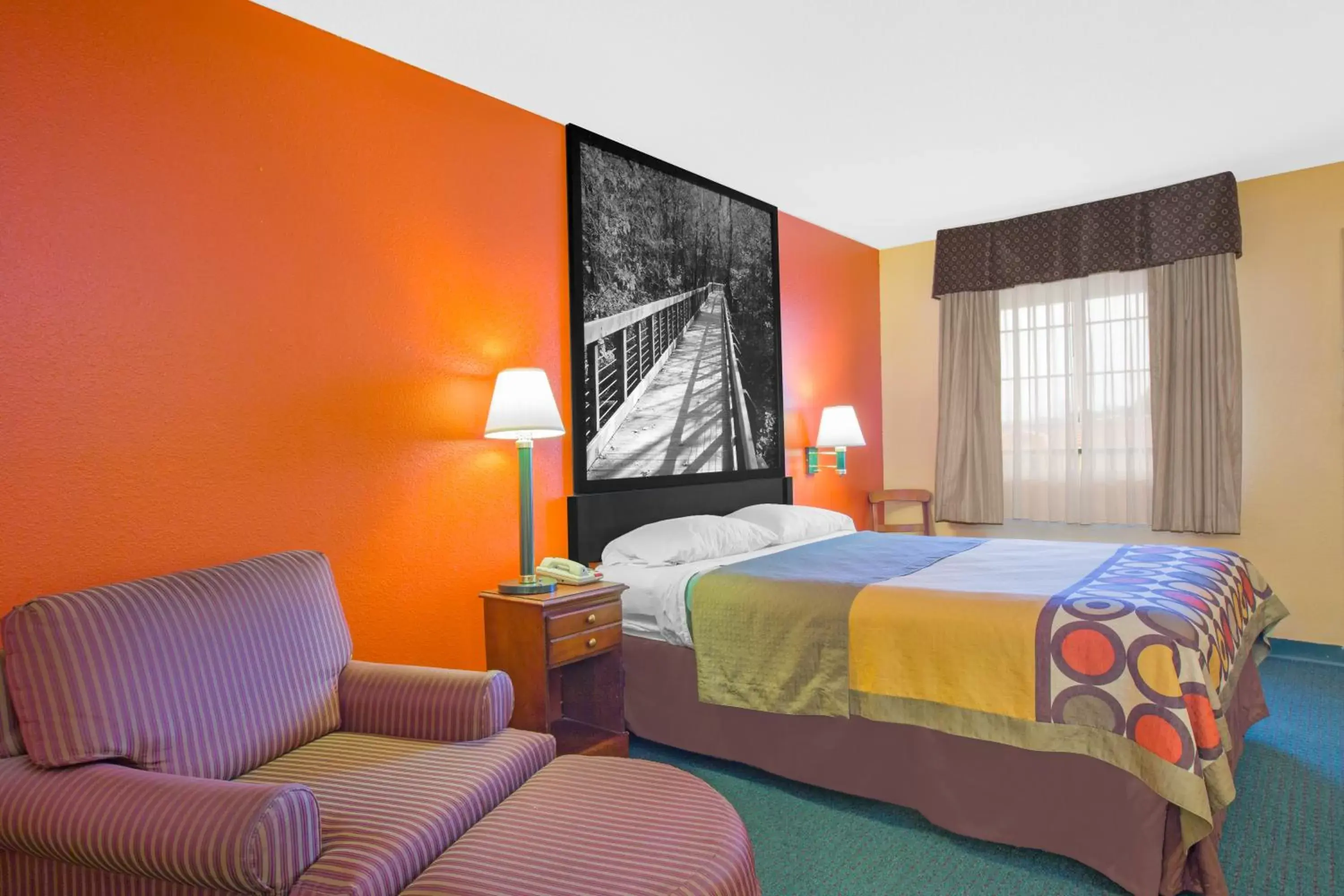 Room Photo in Super 8 by Wyndham Talladega AL