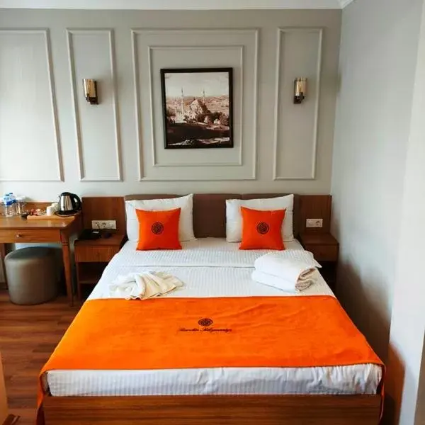 Bed in Burckin Suleymaniye