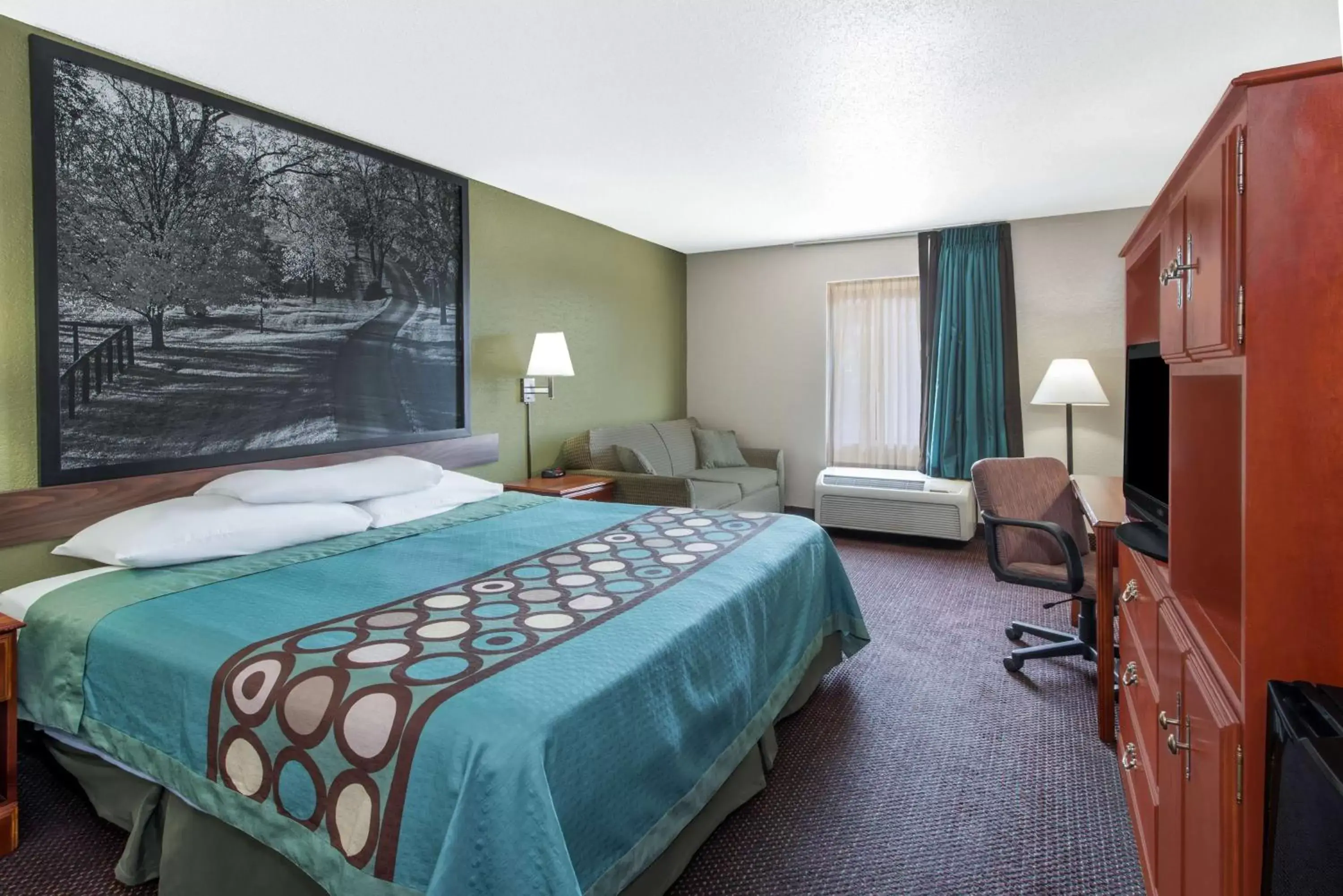 King Room - Smoking  in Super 8 by Wyndham Shepherdsville - Louisville South I65