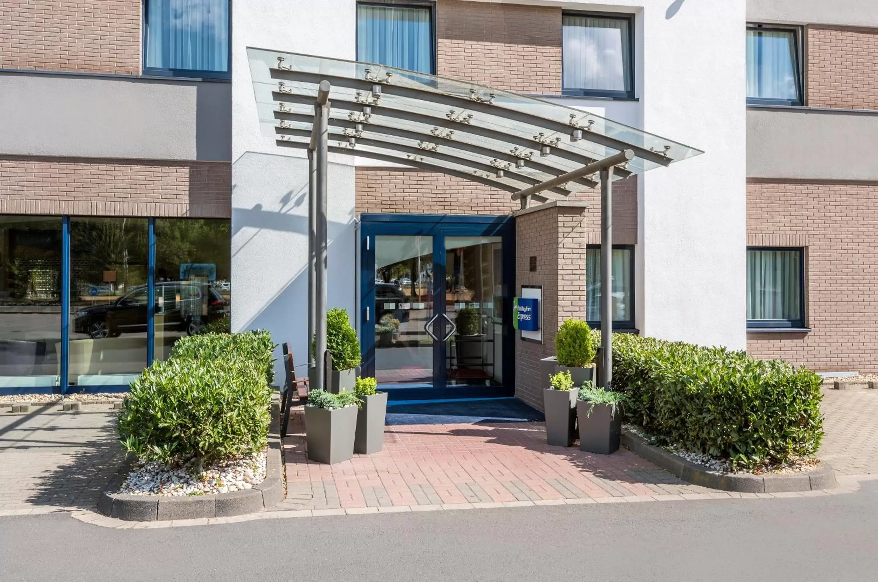 Property building, Facade/Entrance in Holiday Inn Express Cologne Mülheim, an IHG Hotel