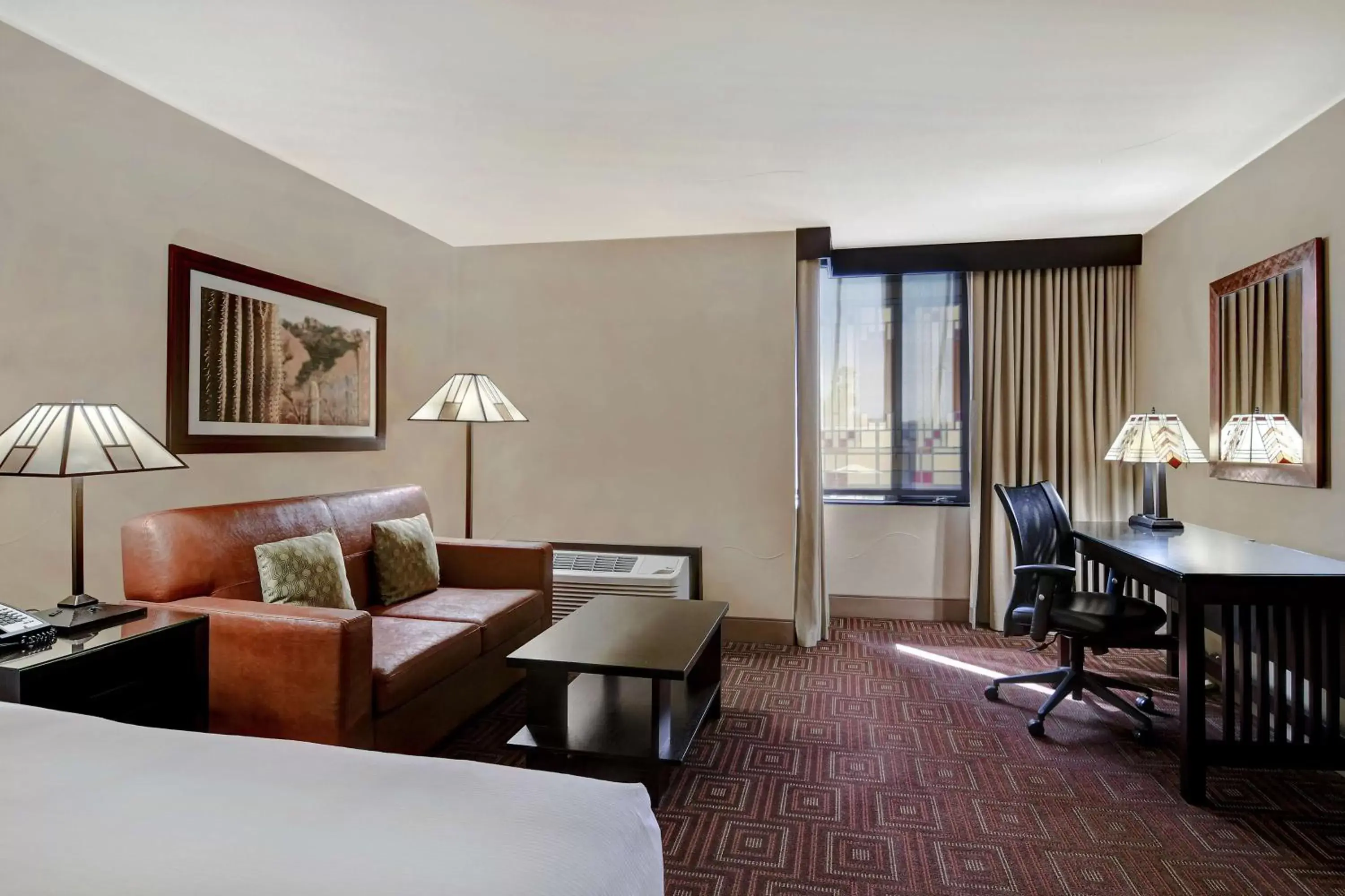 King Room - Disability Access in DoubleTree by Hilton Phoenix- Tempe King Room - Disability Access in DoubleTree by Hilton Phoenix- Tempe