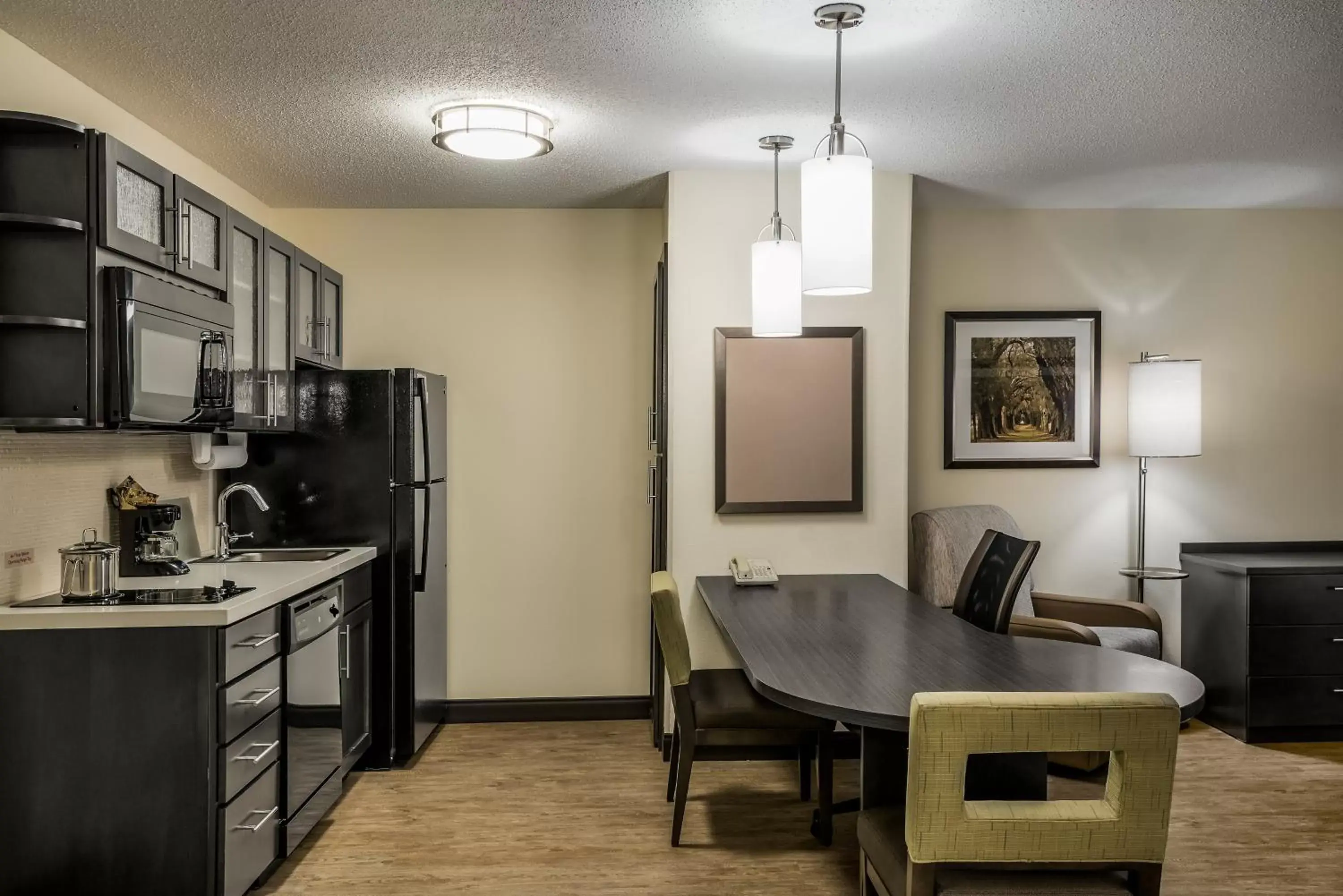 Photo of the whole room, Kitchen/Kitchenette in Candlewood Suites Richmond West End Short Pump, an IHG Hotel