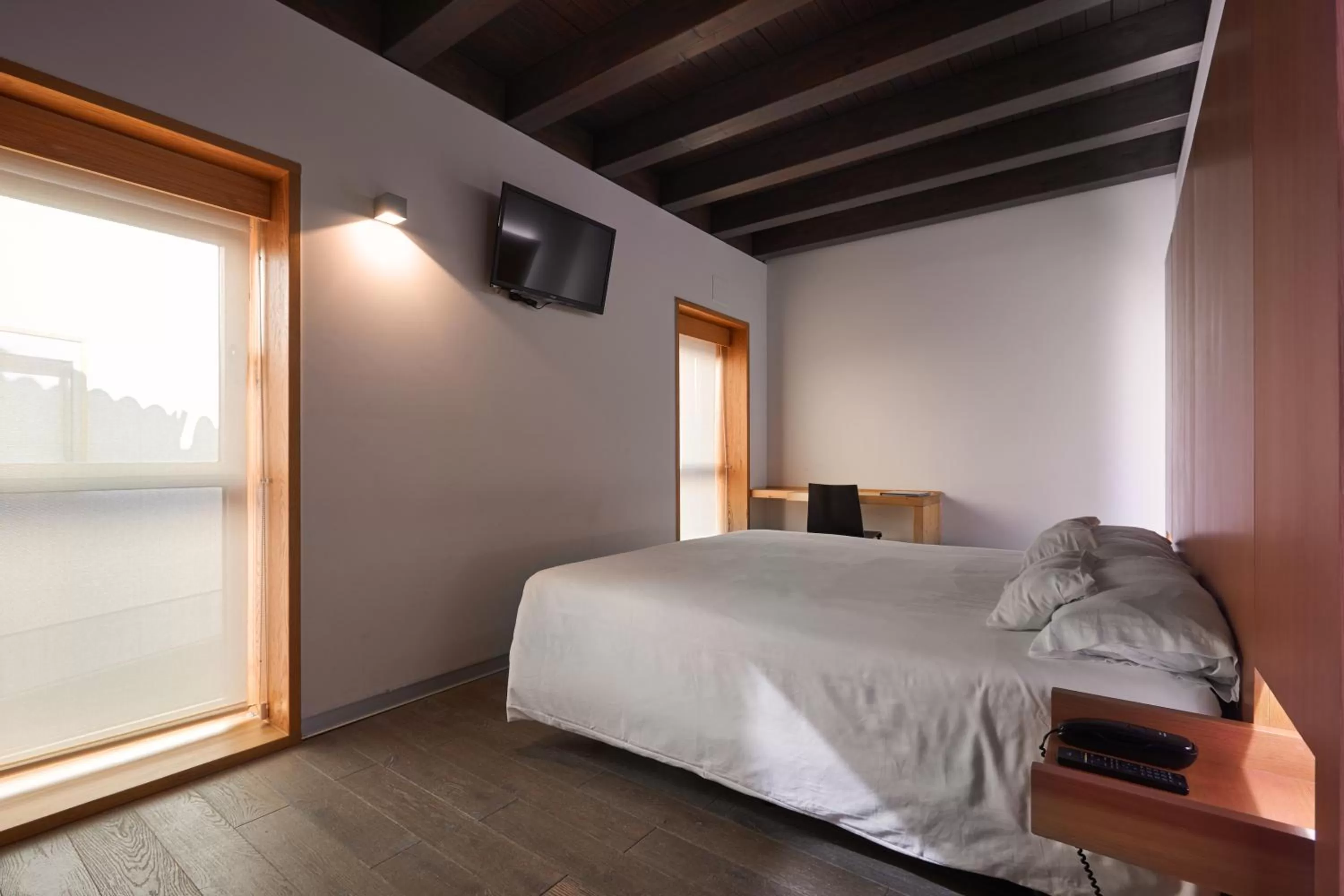 TV and multimedia, Bed in María Pacheco Hotel Boutique