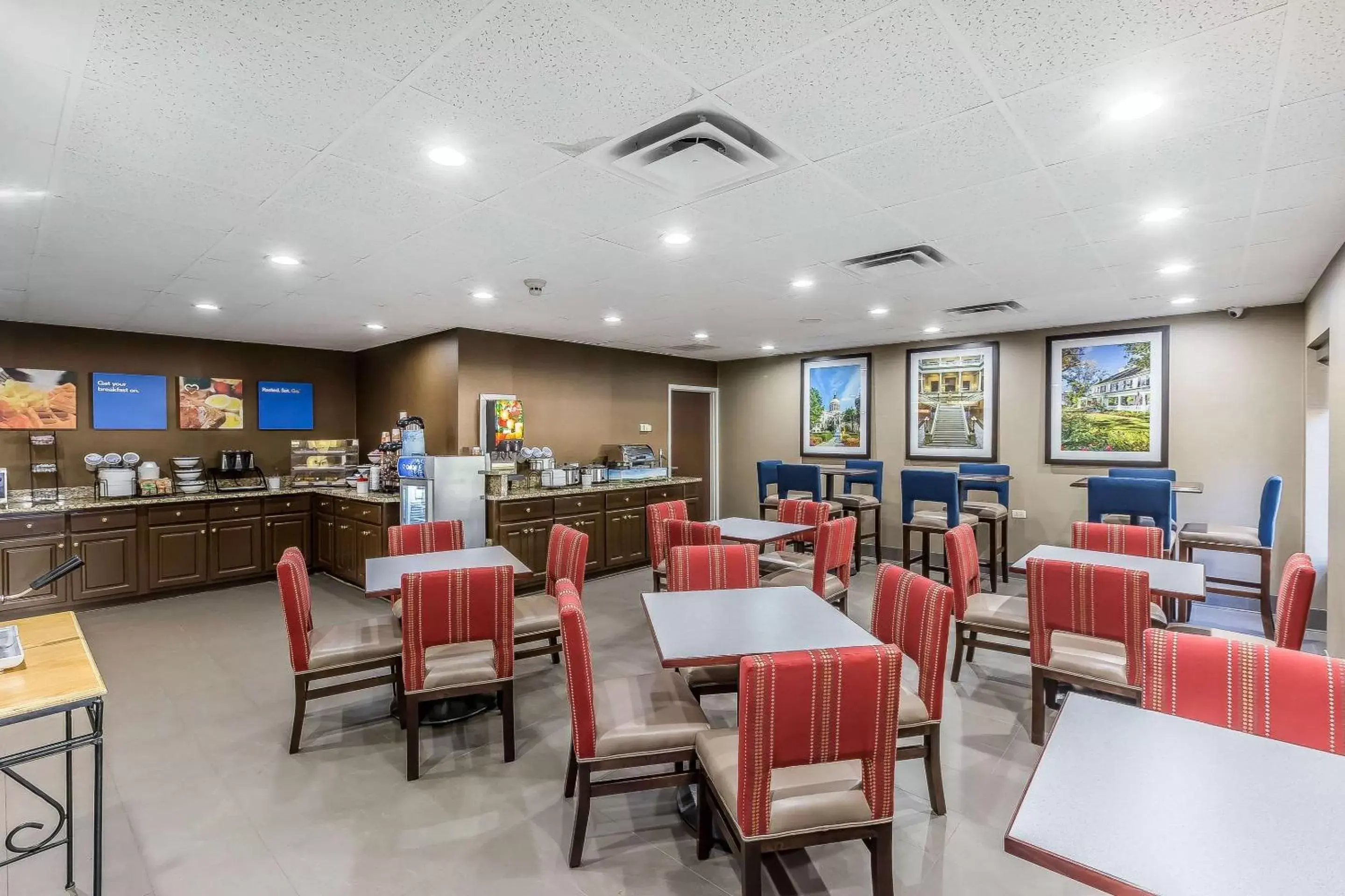 Restaurant/Places to Eat in Comfort Inn & Suites Dalton