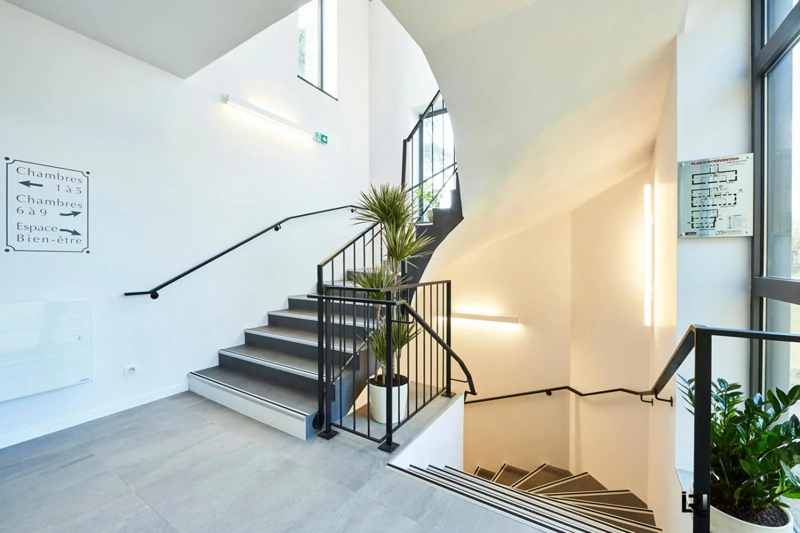 Property building in Le Manoir de Kerbot