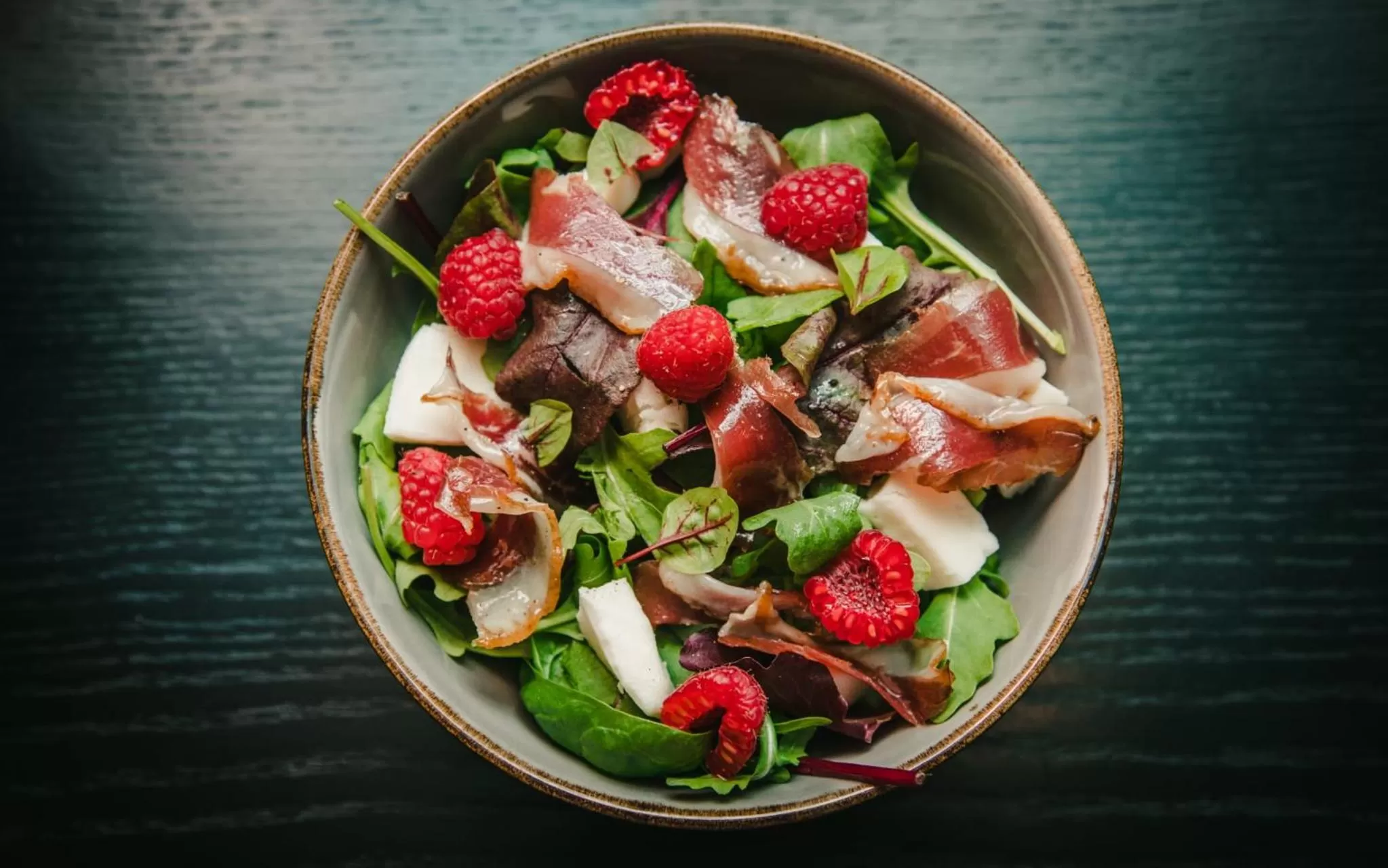 Restaurant/places to eat in Tree Charme Parliament Boutique Hotel