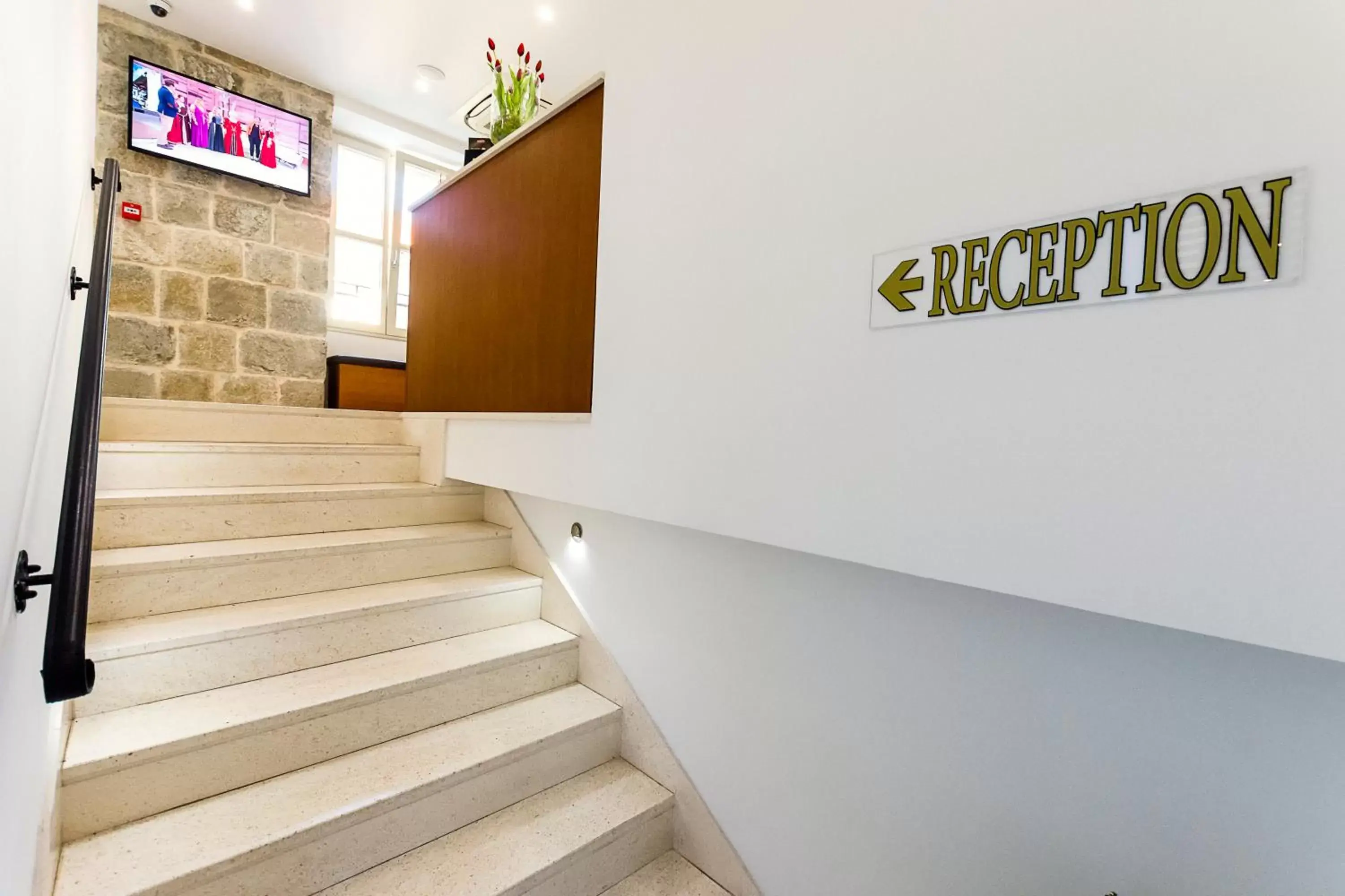 Lobby or reception, Property Logo/Sign in Hotel Marul