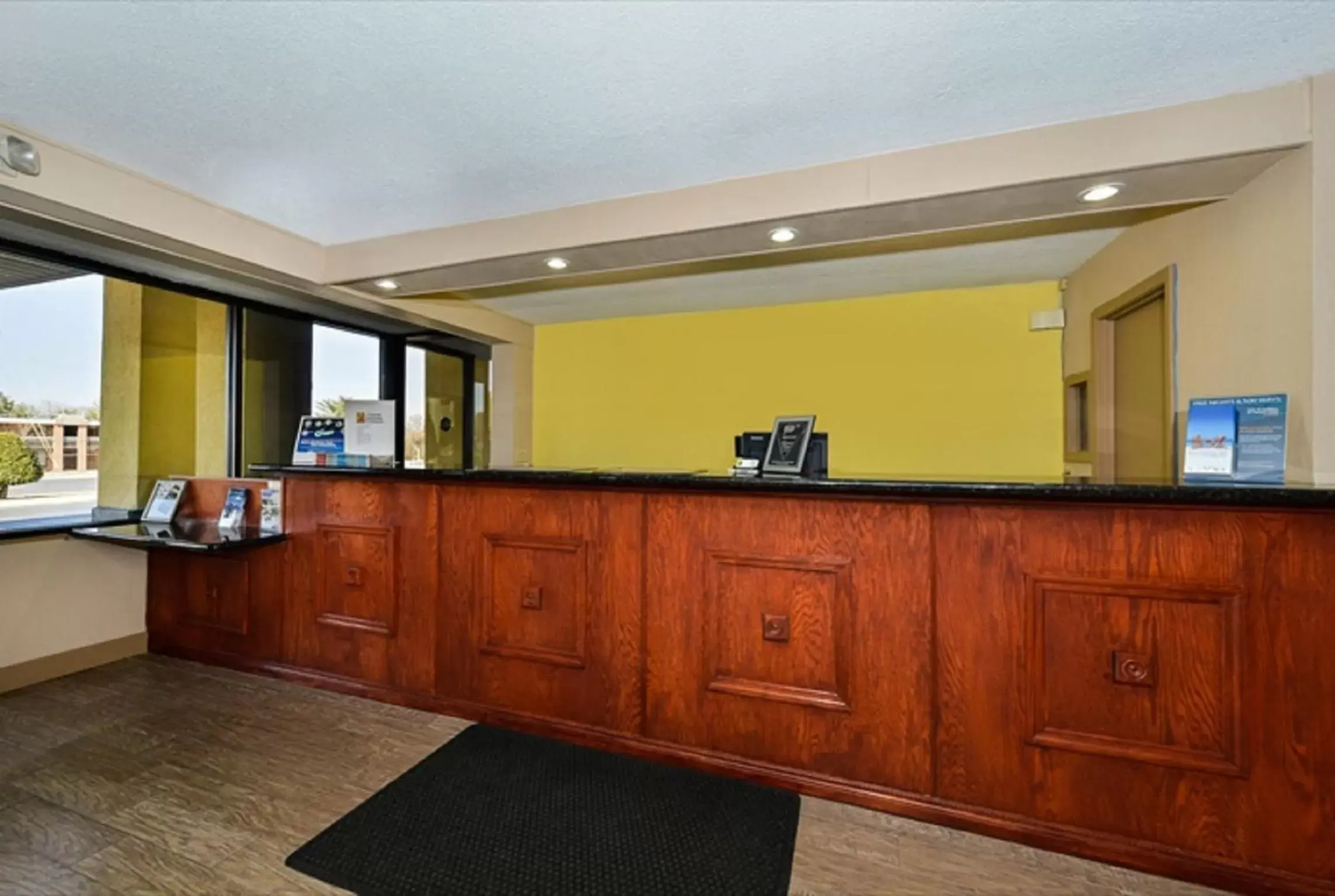 Lobby or reception in Super 8 by Wyndham Clarksville Northeast Lobby or reception in Super 8 by Wyndham Clarksville Northeast