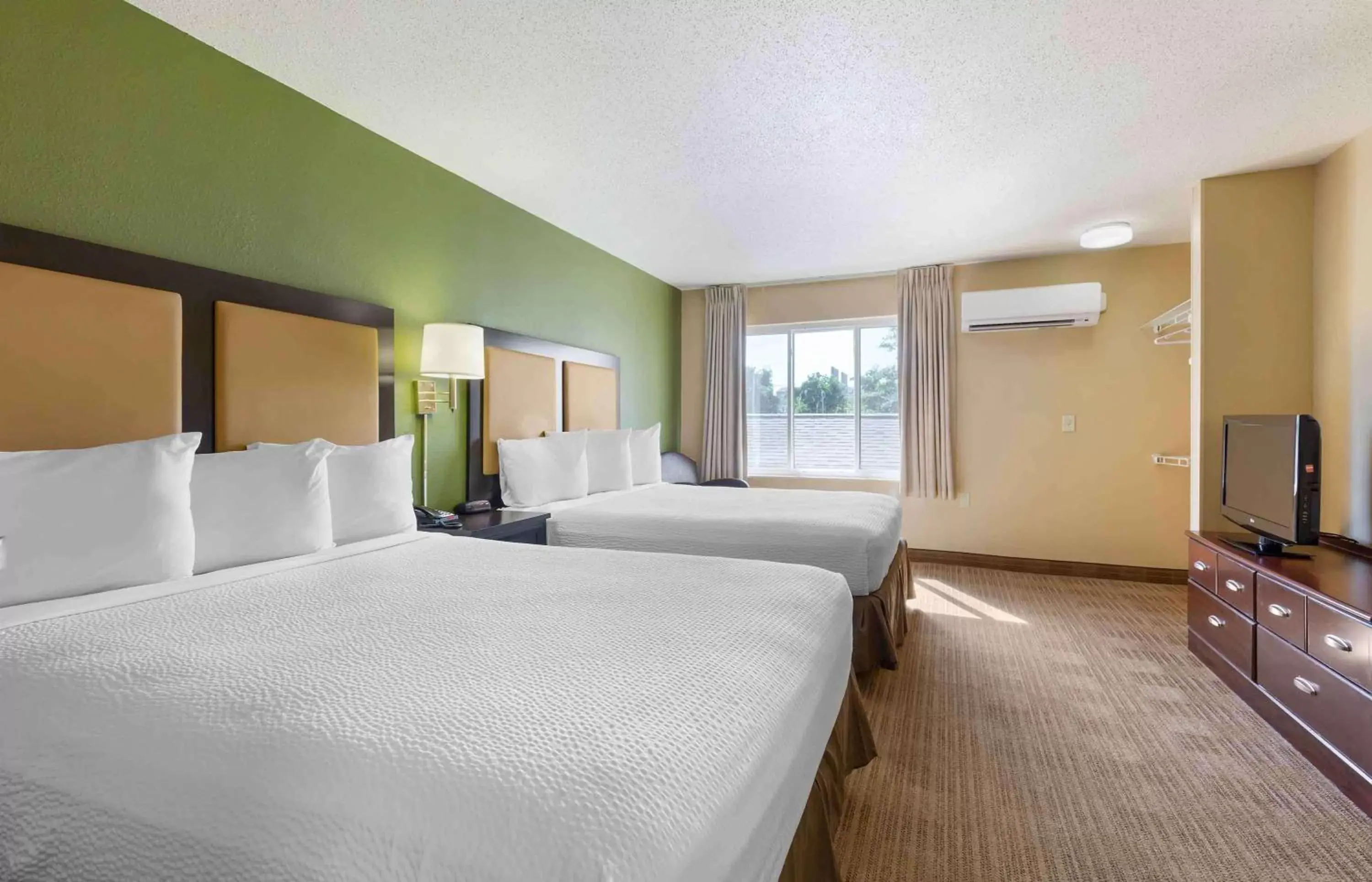 Bedroom in Extended Stay America Suites - Tampa - Airport - Spruce Street