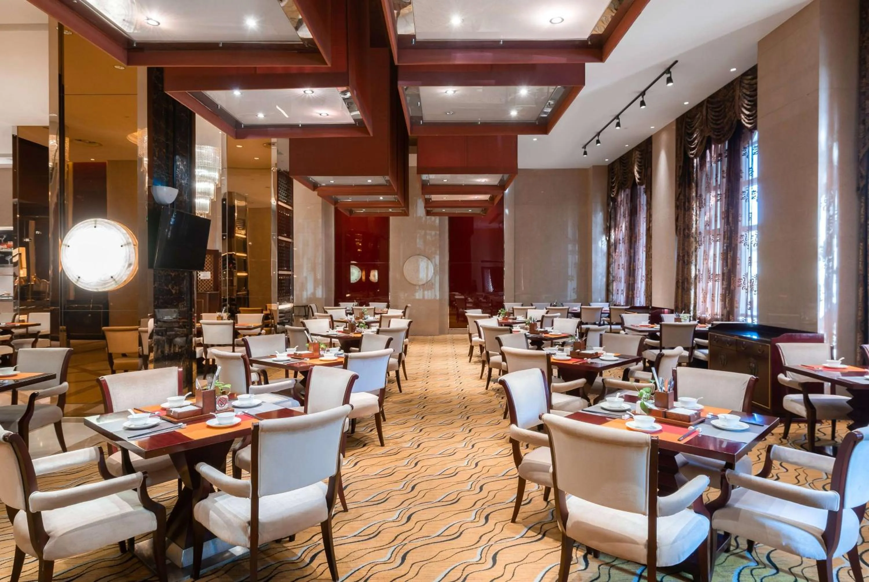 Restaurant/places to eat in Howard Johnson Tropical Garden Plaza Kunming