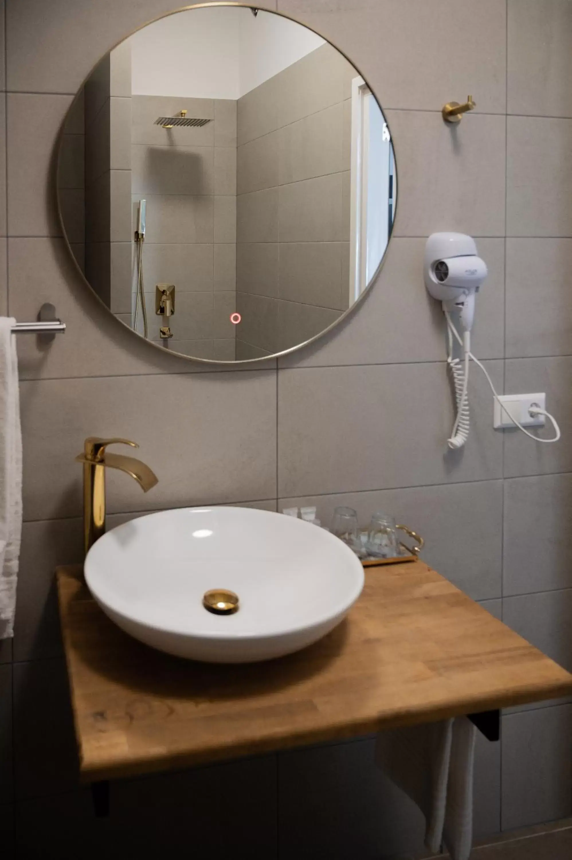 Bathroom in The Velvet Lodge