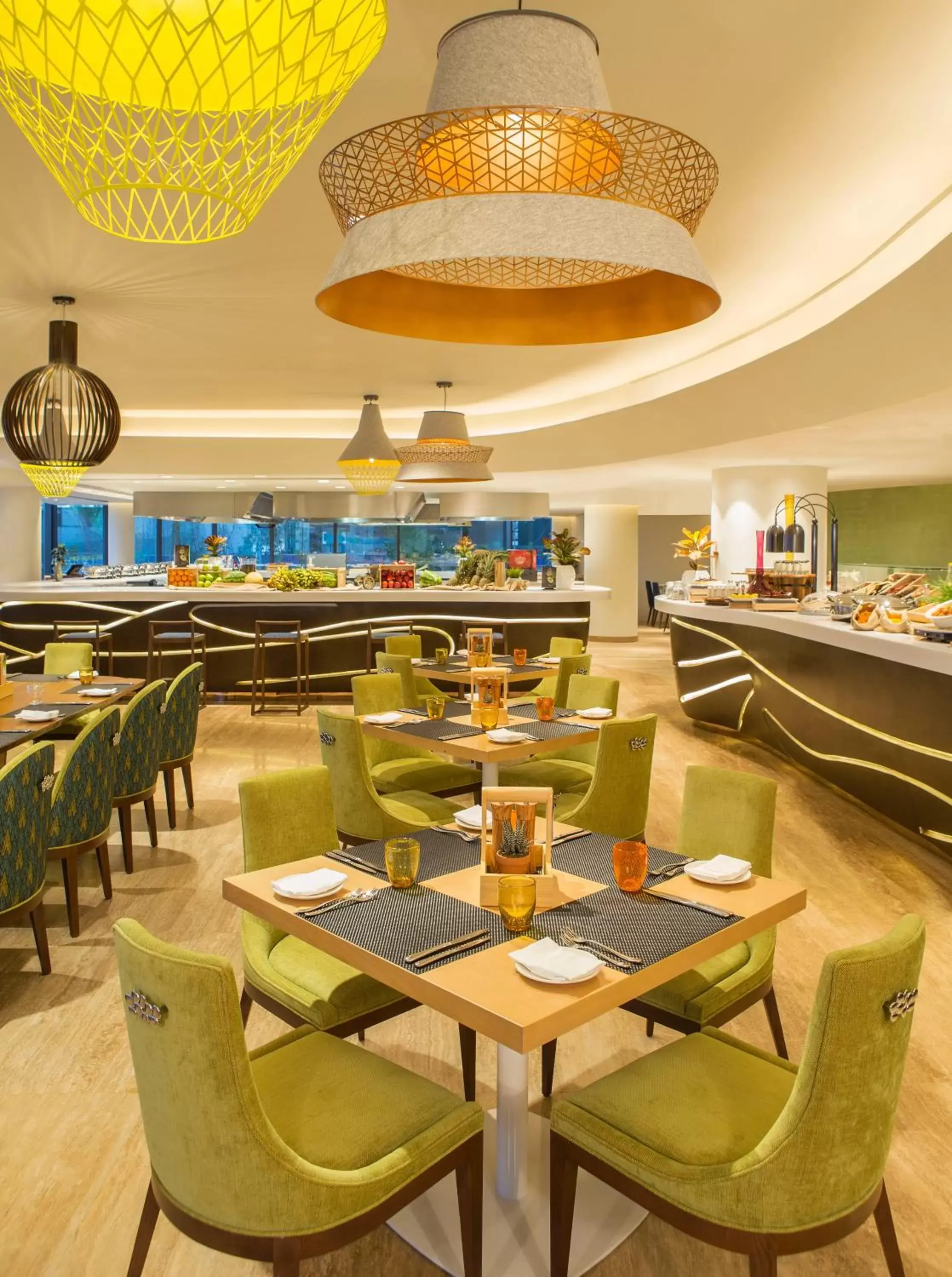 Meals, Restaurant/Places to Eat in The Retreat Palm Dubai MGallery by Sofitel